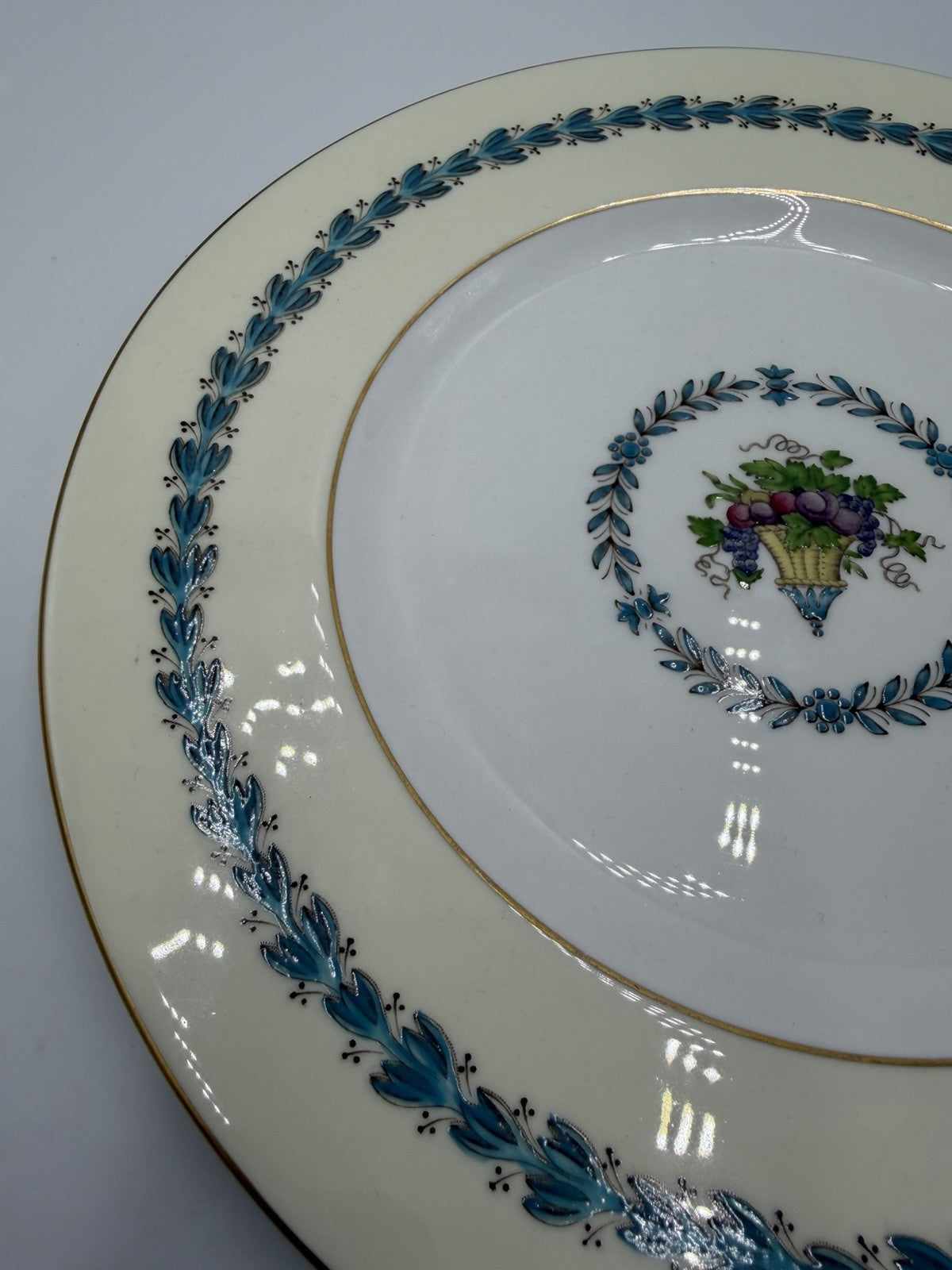 Wedgwood Porcelain England Appledore W3257 Dinner Plate Embossed 11”