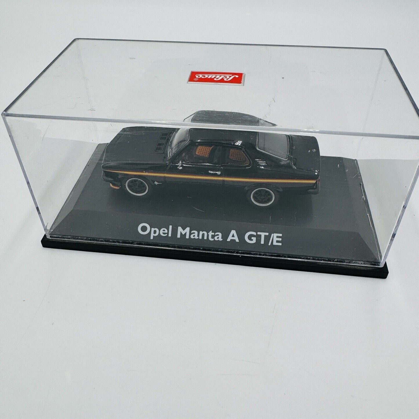 Schuco Opel Manta A GT /E Hellgrün 1:43 Acrylic Box Black Car Diecast Vintage