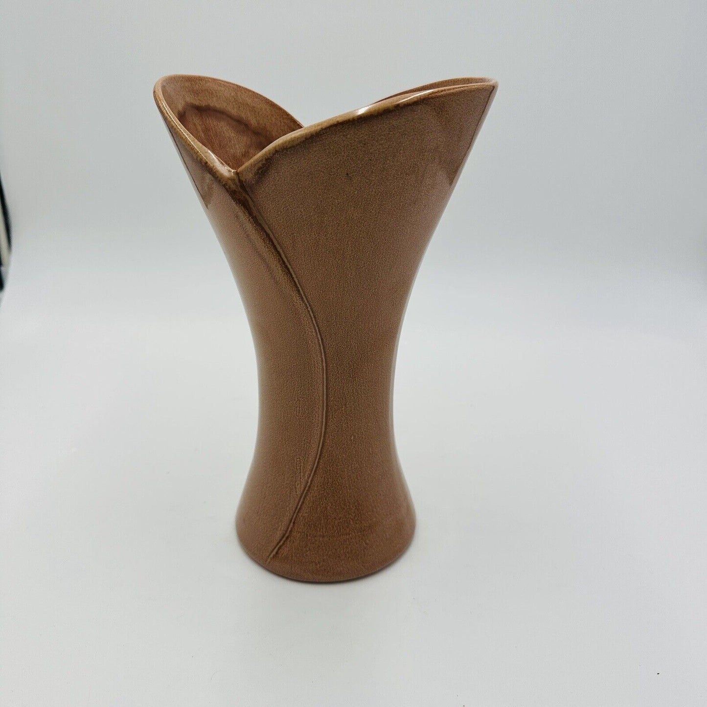 Red Wing Vase Pottery Tan Brown 10 1/2" USA 1625 Large Decor Vintage MCM