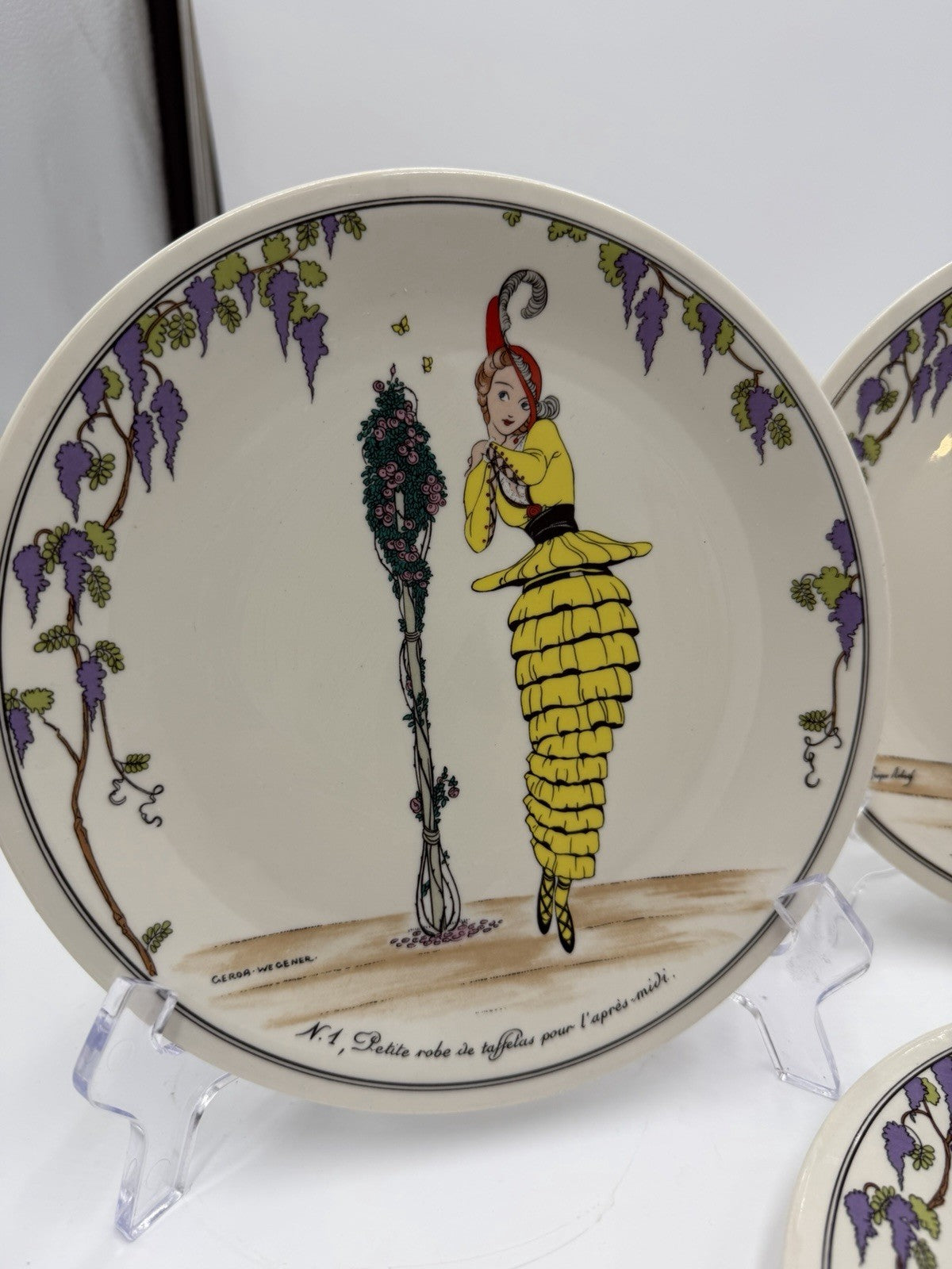Vintage VILLEROY & BOCH Design 1900 Porcelain 8" Salad Plate Art Nouveau 4 Pcs P