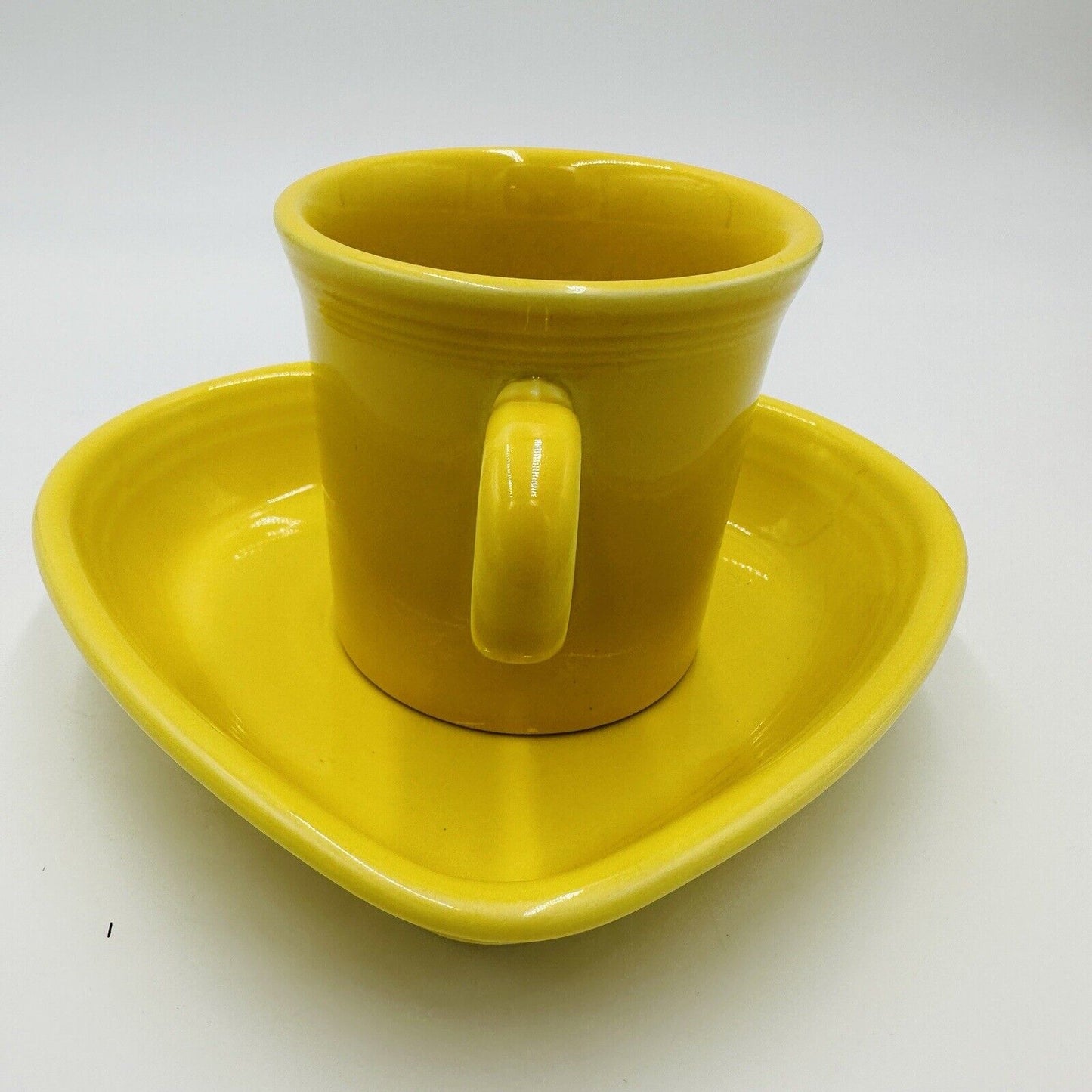Fiestaware Coffee Mug Yellow Heart Shaped Ray & Yellow Serveware Vintage Dining