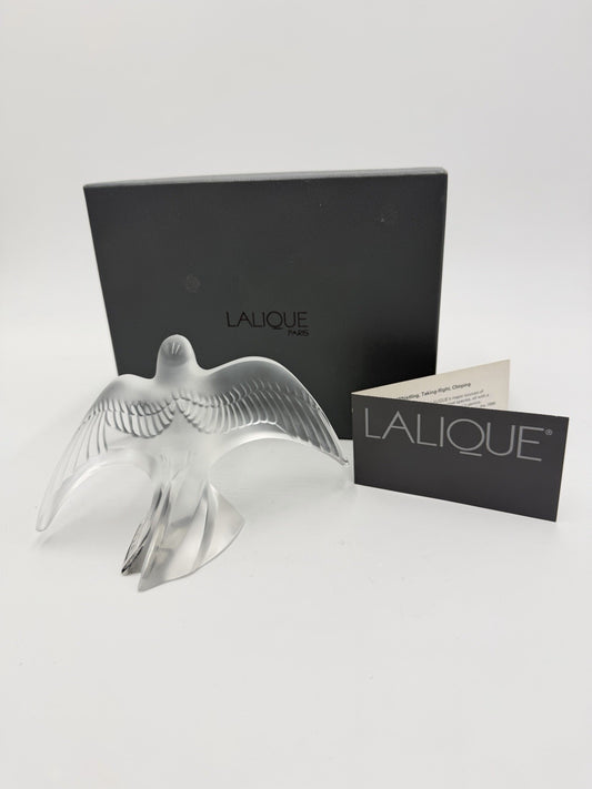 Lalique Crystal France Paris Swallow Taking Flight Martinet Bird Frosted Figurin