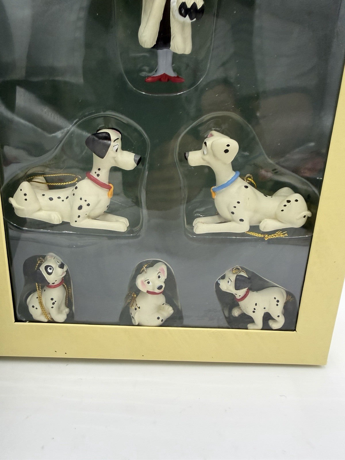 Disney 101 Dalmations Storybook Christmas Ornament collection Figurines