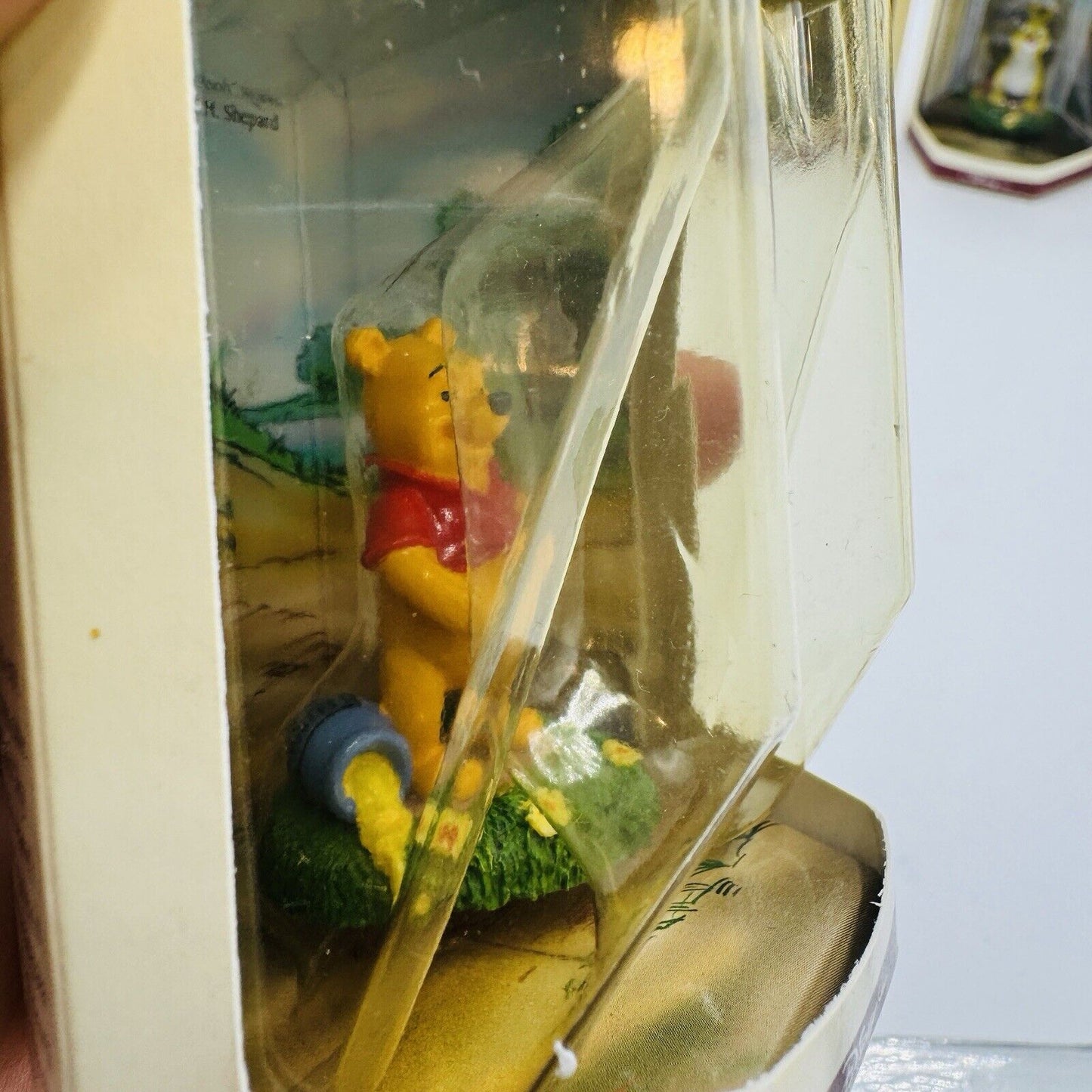 Disney Tiny Kingdom Winnie The Pooh Figurines Miniatures Box Lot 4 Pieces