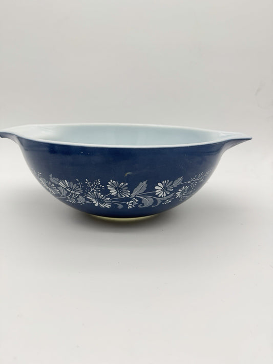 Vintage 4-Qt Pyrex Cinderella Nesting Bowl Colonial Mist Daisy Blue White #444
