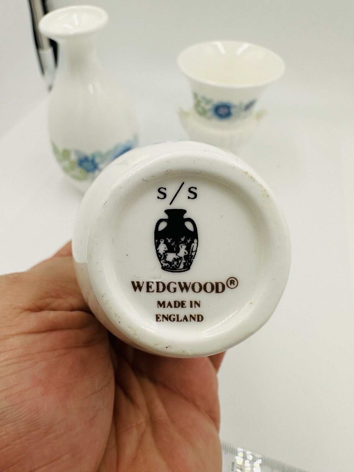 Set of 3 Wedgwood Vases Urn Bud Clementine Bone China Mini Set Vintage Decor
