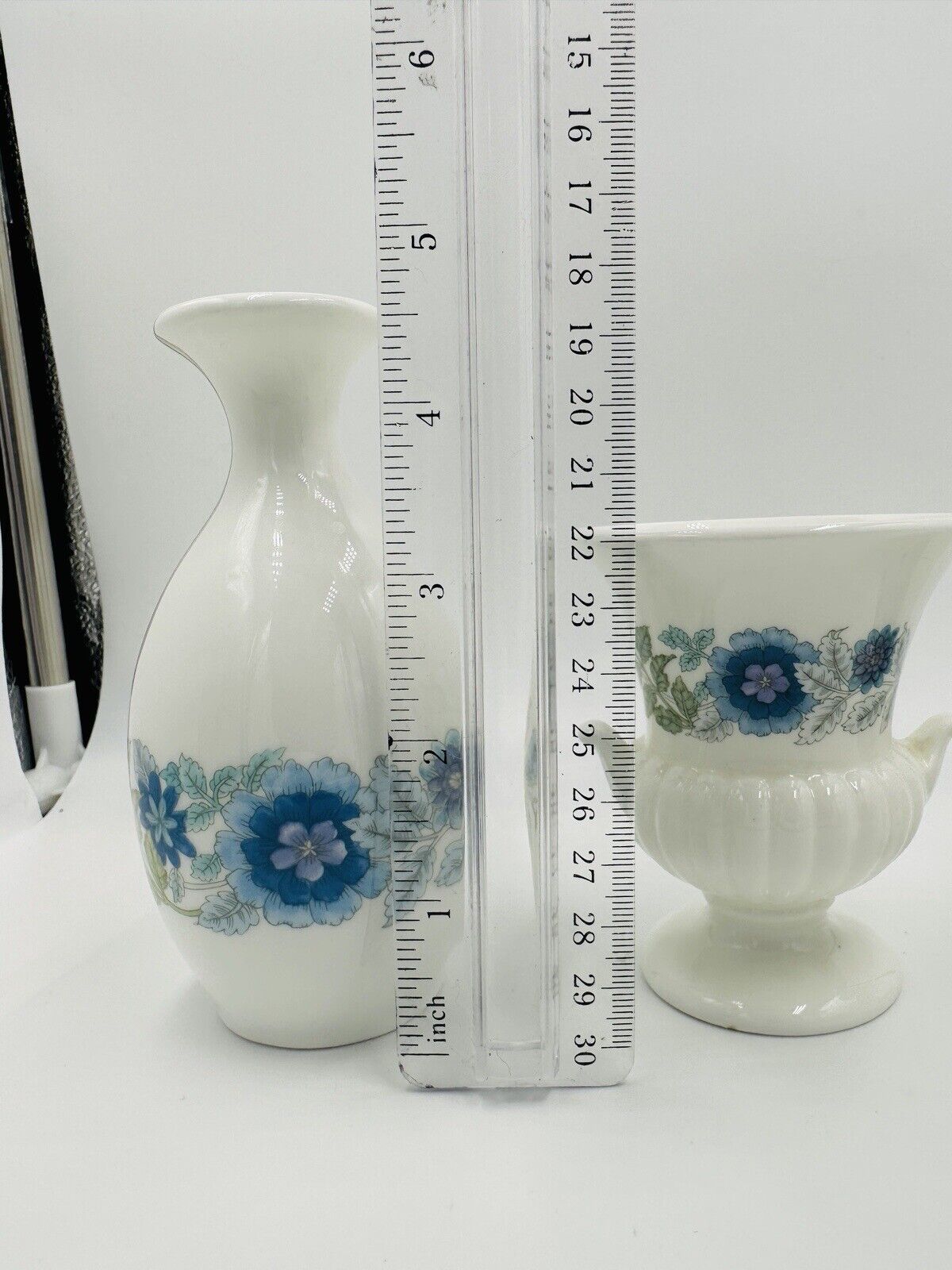 Set of 3 Wedgwood Vases Urn Bud Clementine Bone China Mini Set Vintage Decor