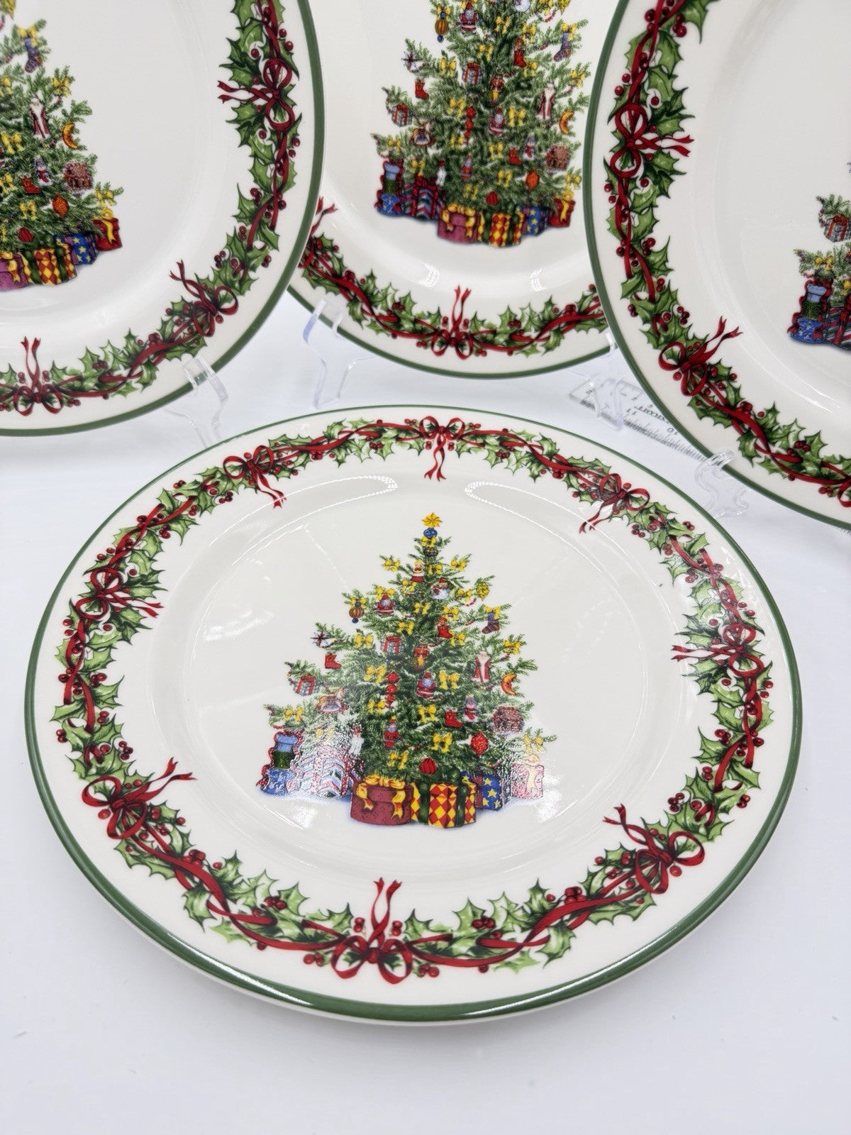 Vintage Christopher Radko Traditions Holiday Celebrations Dinner Plates 10”
