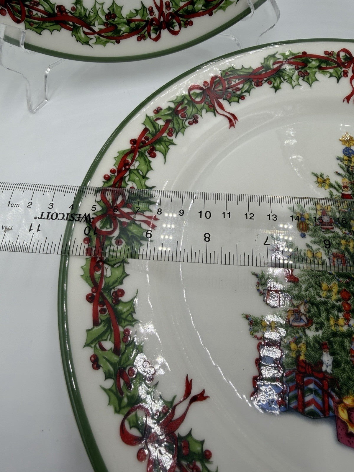 Vintage Christopher Radko Traditions Holiday Celebrations Dinner Plates 10”
