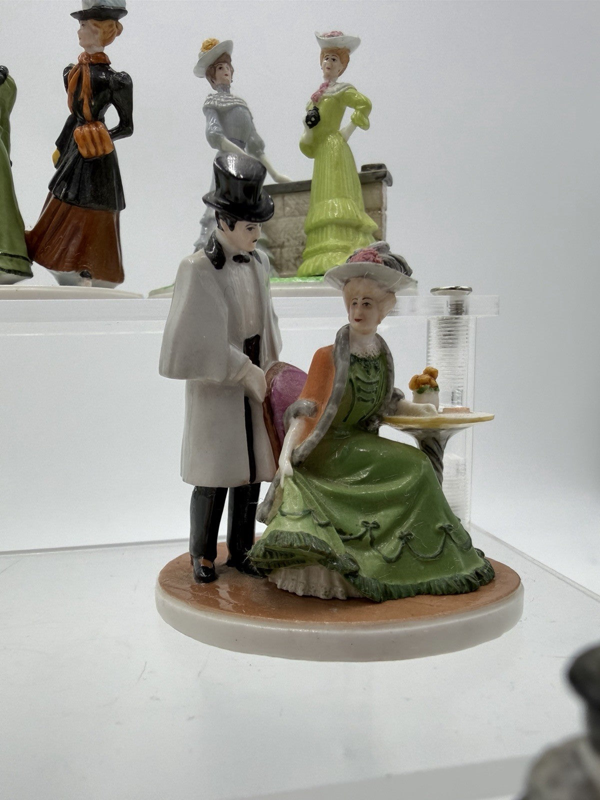 Franklin Mint Fashionable Parisiennes Porcelain Miniature Figurines 11