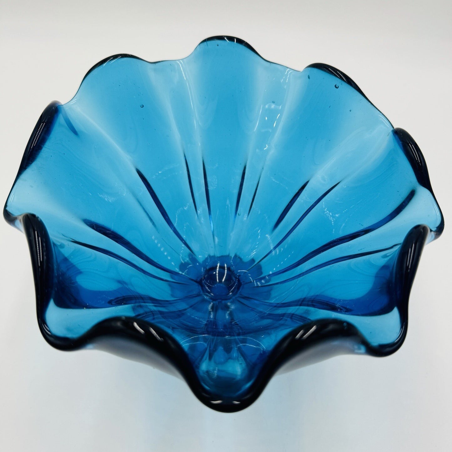 MCM L E Smith Glass Pedestal Peacock Blue Bowl With Ruffled Rim Rippled Sides 7"
