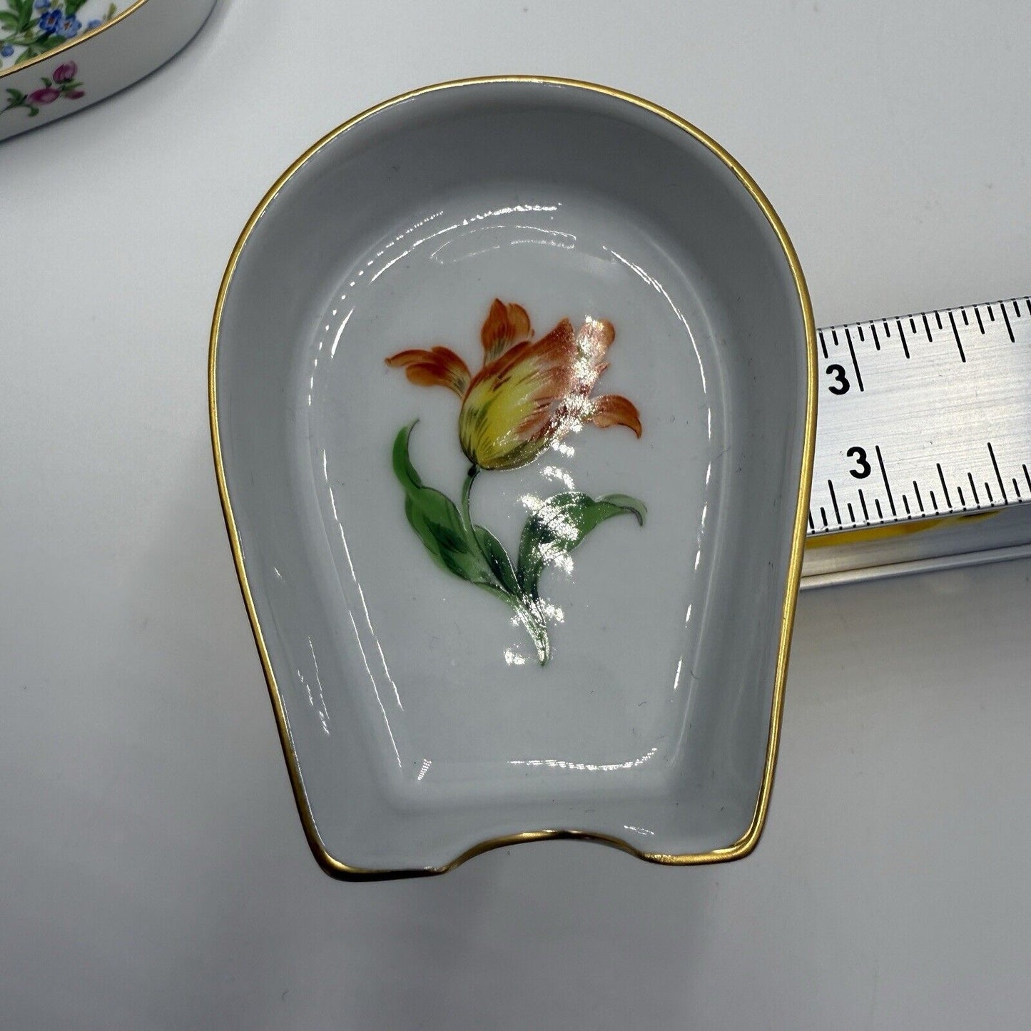 Antique 19th Century Pair Of Meissen Porcelain Floral Painted Ashtrays Germany