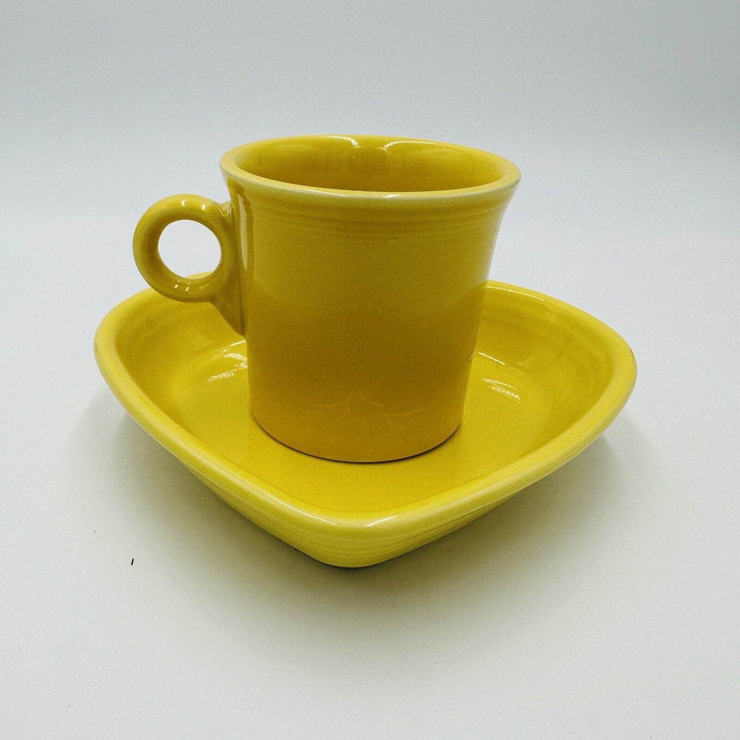 Fiestaware Coffee Mug Yellow Heart Shaped Ray & Yellow Serveware Vintage Dining