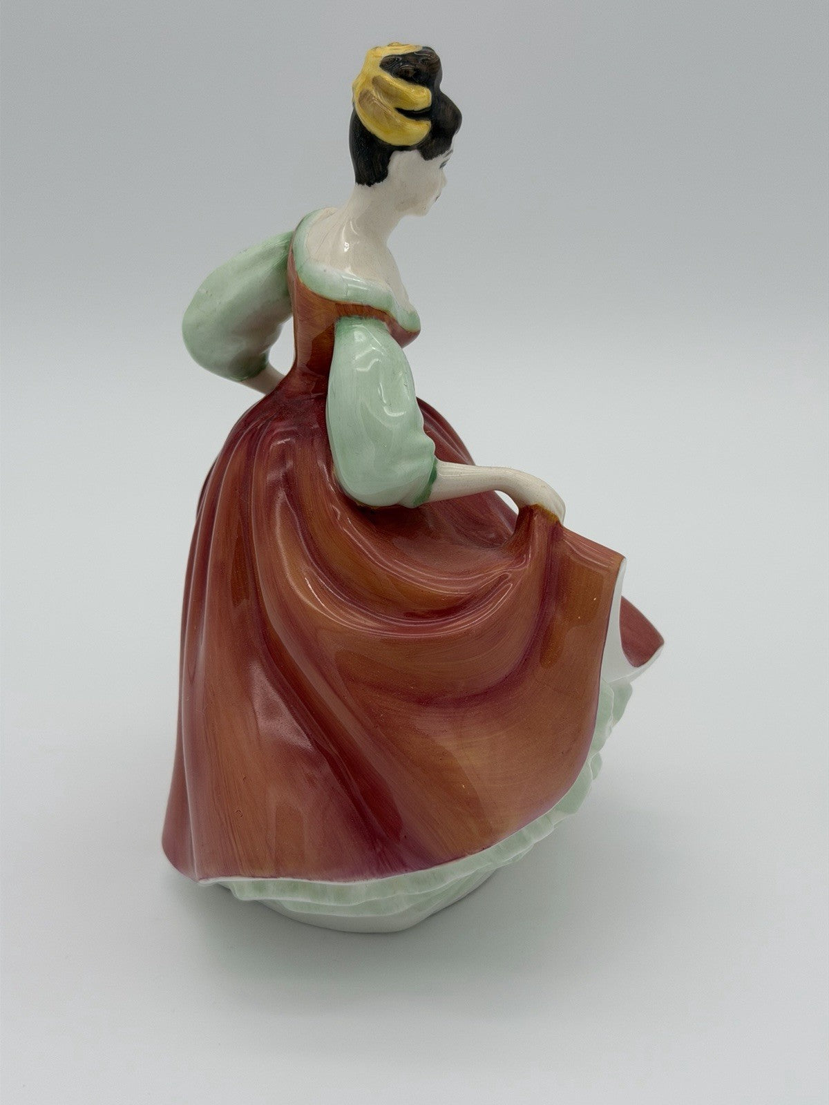 Royal Doulton England Porcelain Fair Lady Red HN2832 Figurine Vtg Painted 1960