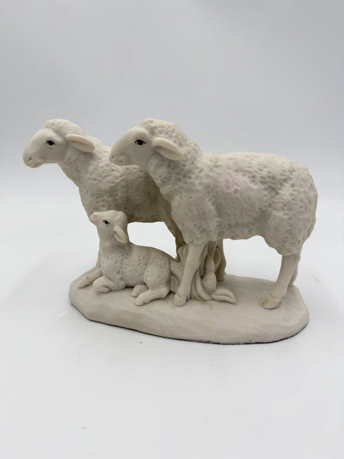 Vintage Giuseppe Armani Florence Italy Nativity Sheep Sculpture 1982 White Rare