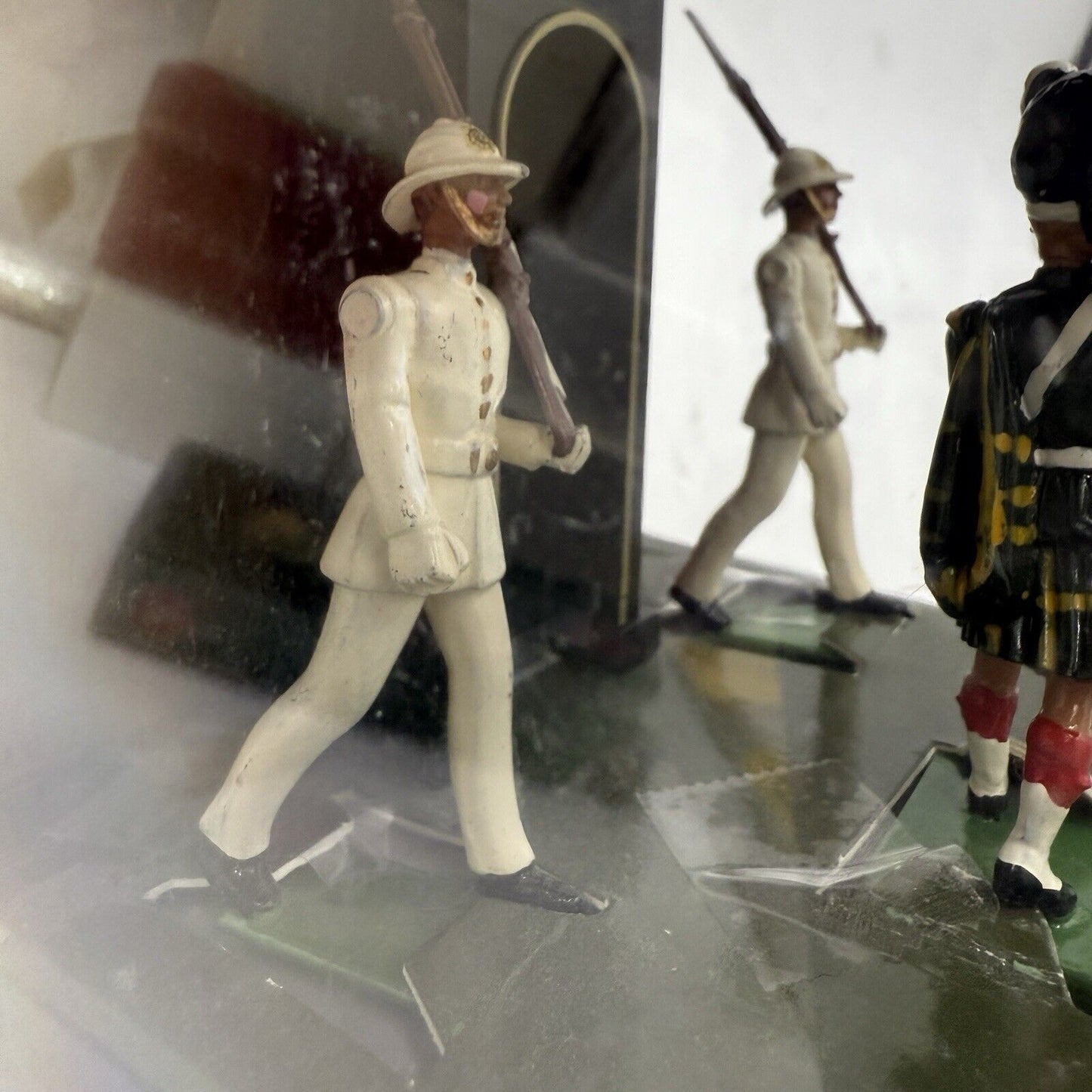 Harrods British Soldiers Collection Metal Lead Soldiers England London Figurines