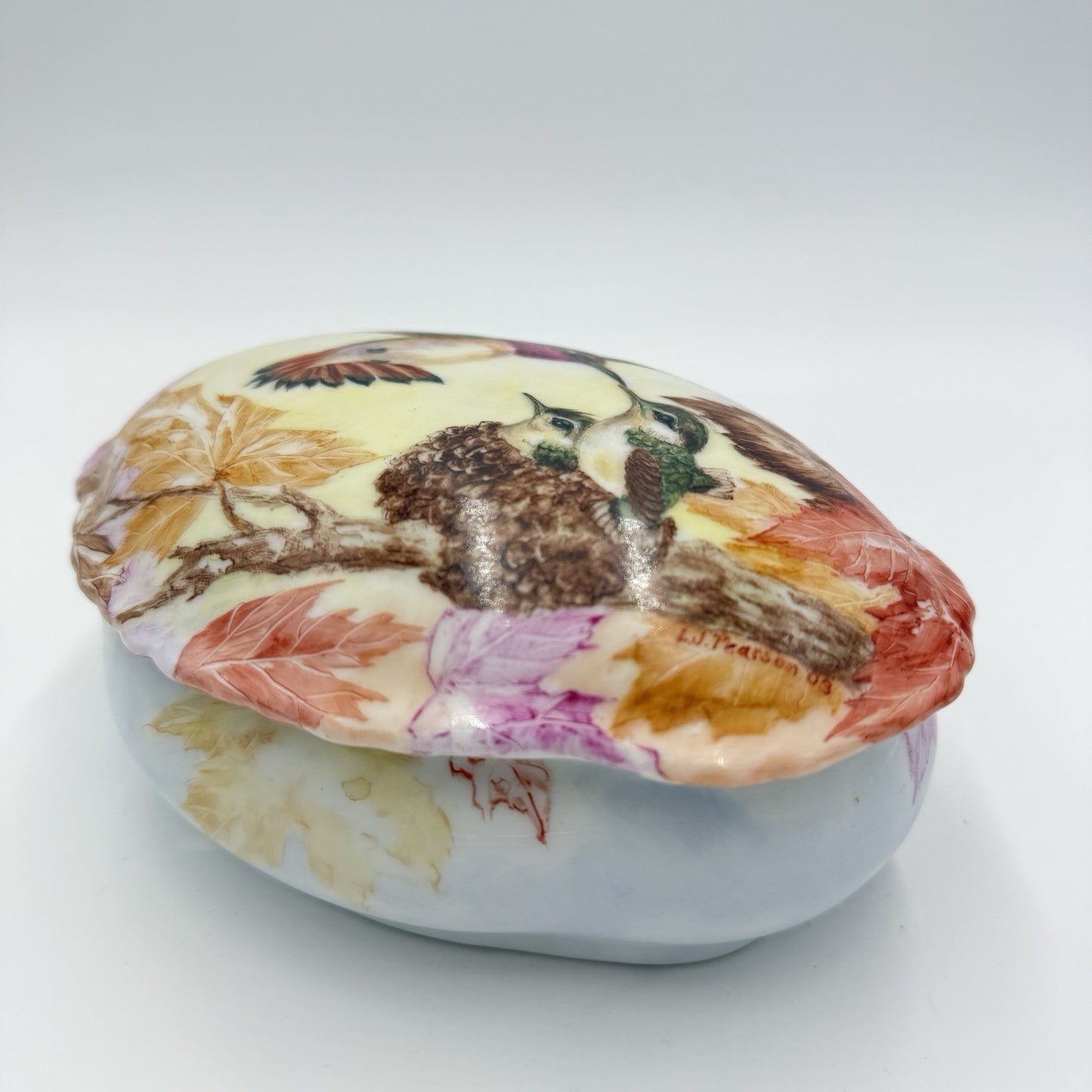 Vintage L.J Pearson Porcelain Painted Art Hummingbird Nest Trinket Box