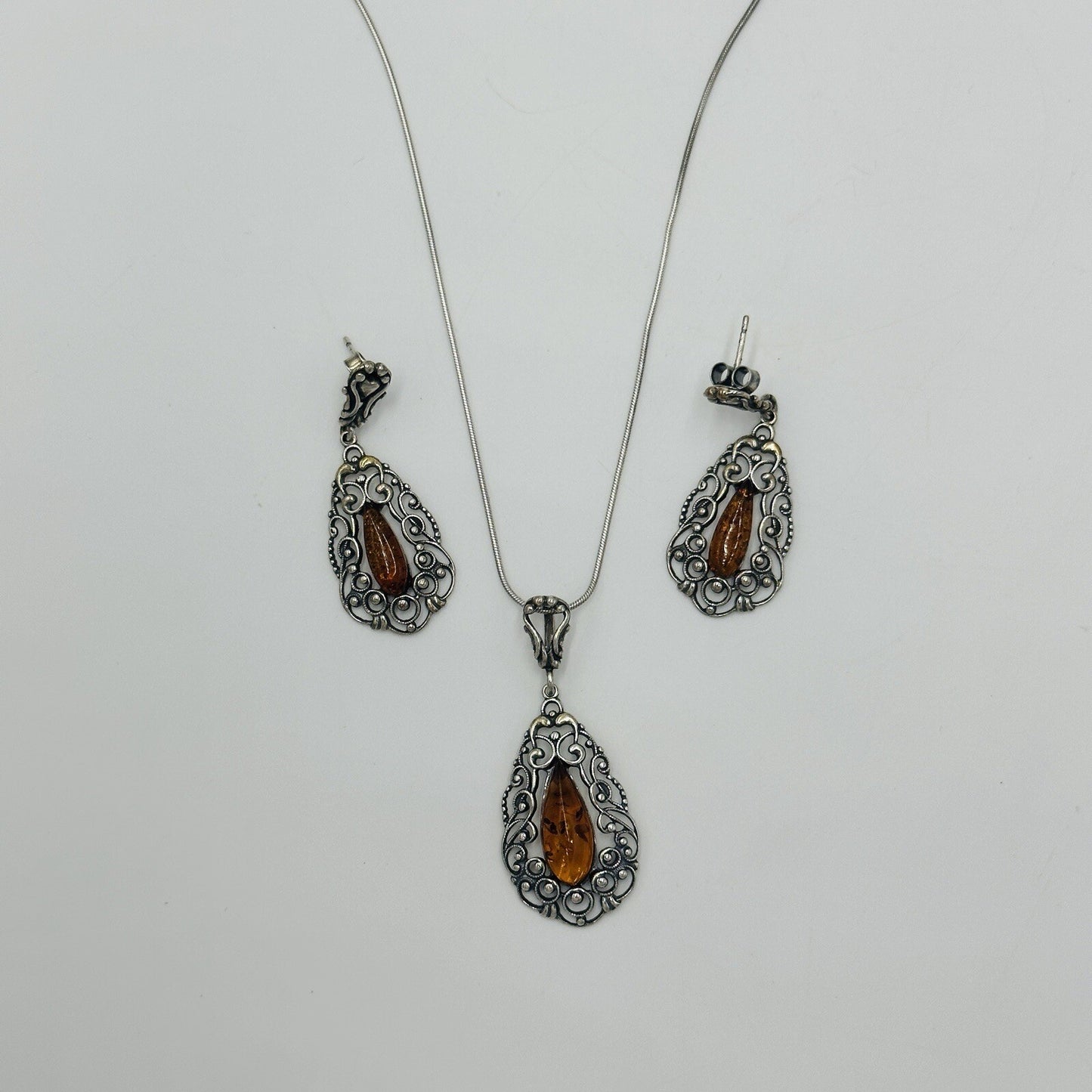 Baltic Women Jewelry Necklace Pendant Earrings Set Amber Sterling Silver Vintage