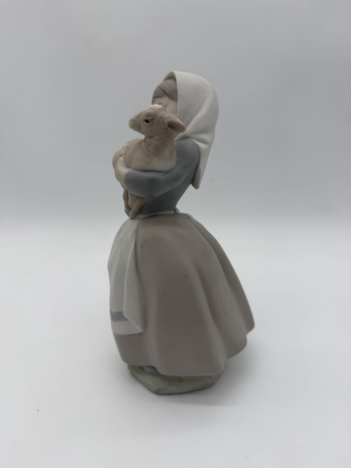 NAO By Lladro Spain porcelain Girl Holding Lamb/sheep 8”figurine Retired Matte