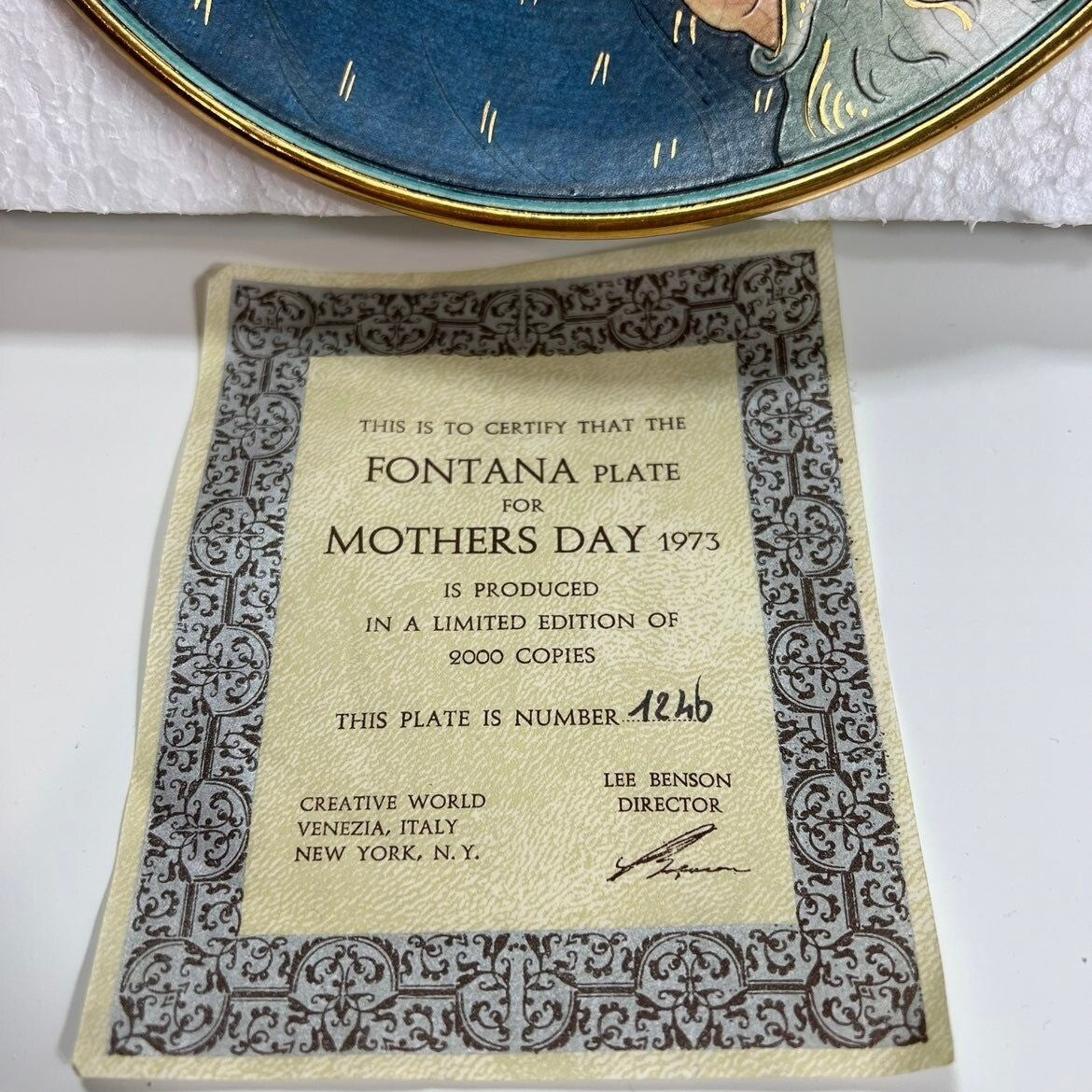 Fontana Plate Mother's Day 1973 8.5" Mother and Child Collector Plate Italy