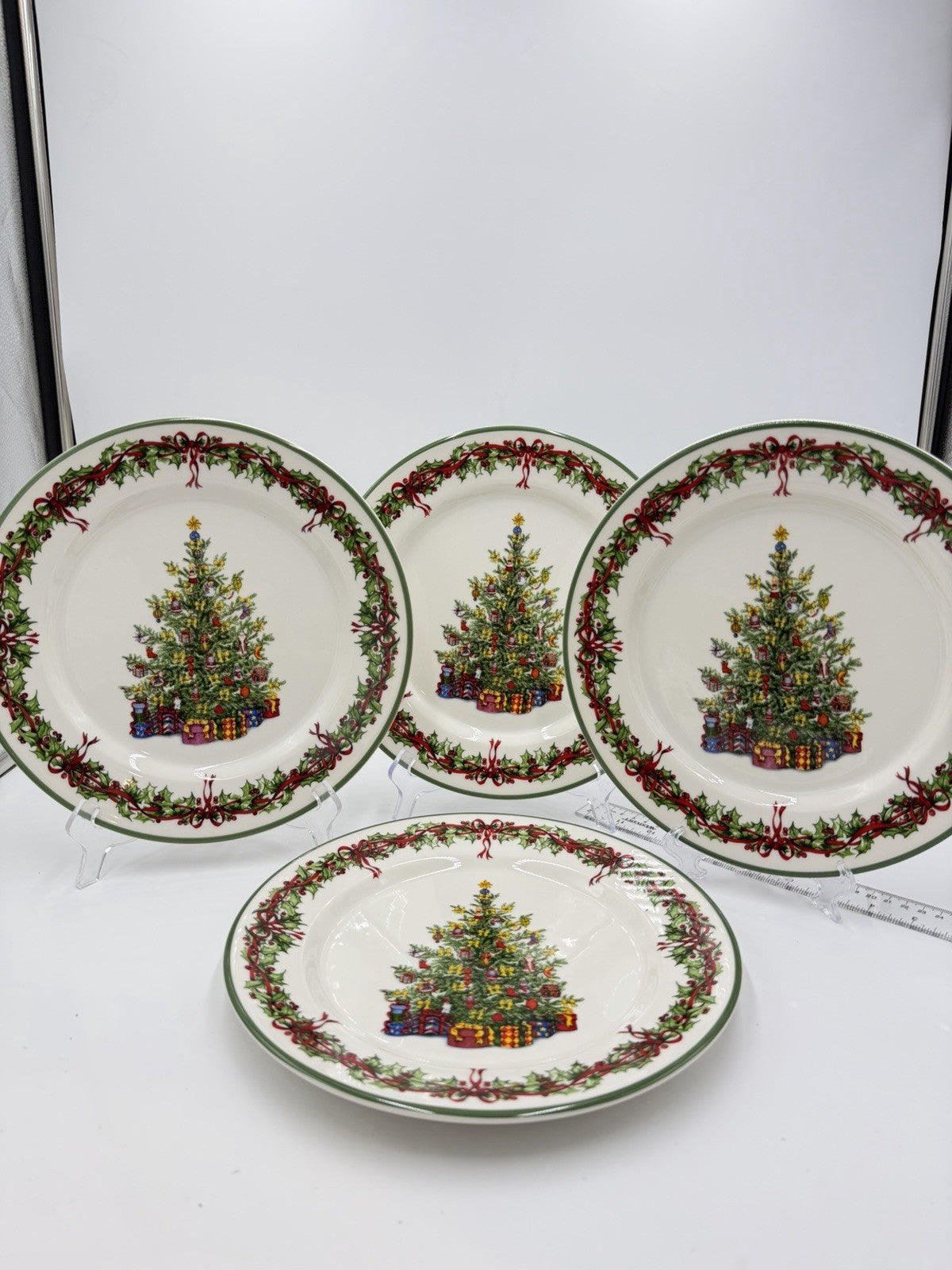 Vintage Christopher Radko Traditions Holiday Celebrations Dinner Plates 10”