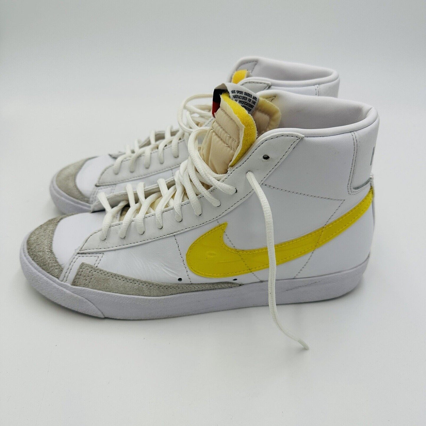Nike Blazer Women Size 11 77 Mid Vintage Opti Yellow White Sneaker DJ3050-101