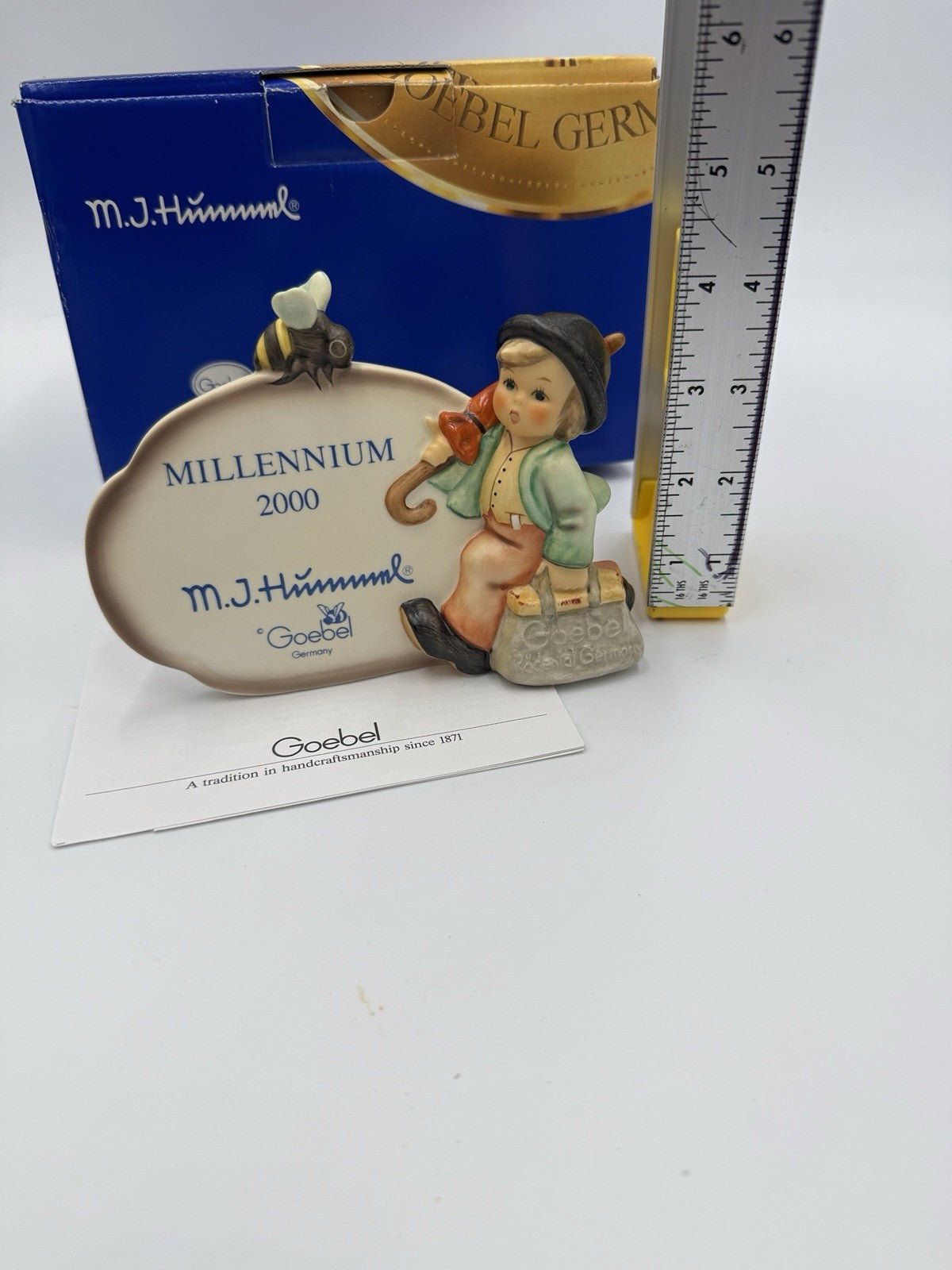 Hummel Goebel Germany Plaque Merry Wanderer w/Bumble Bee" #900 Millennium Figure
