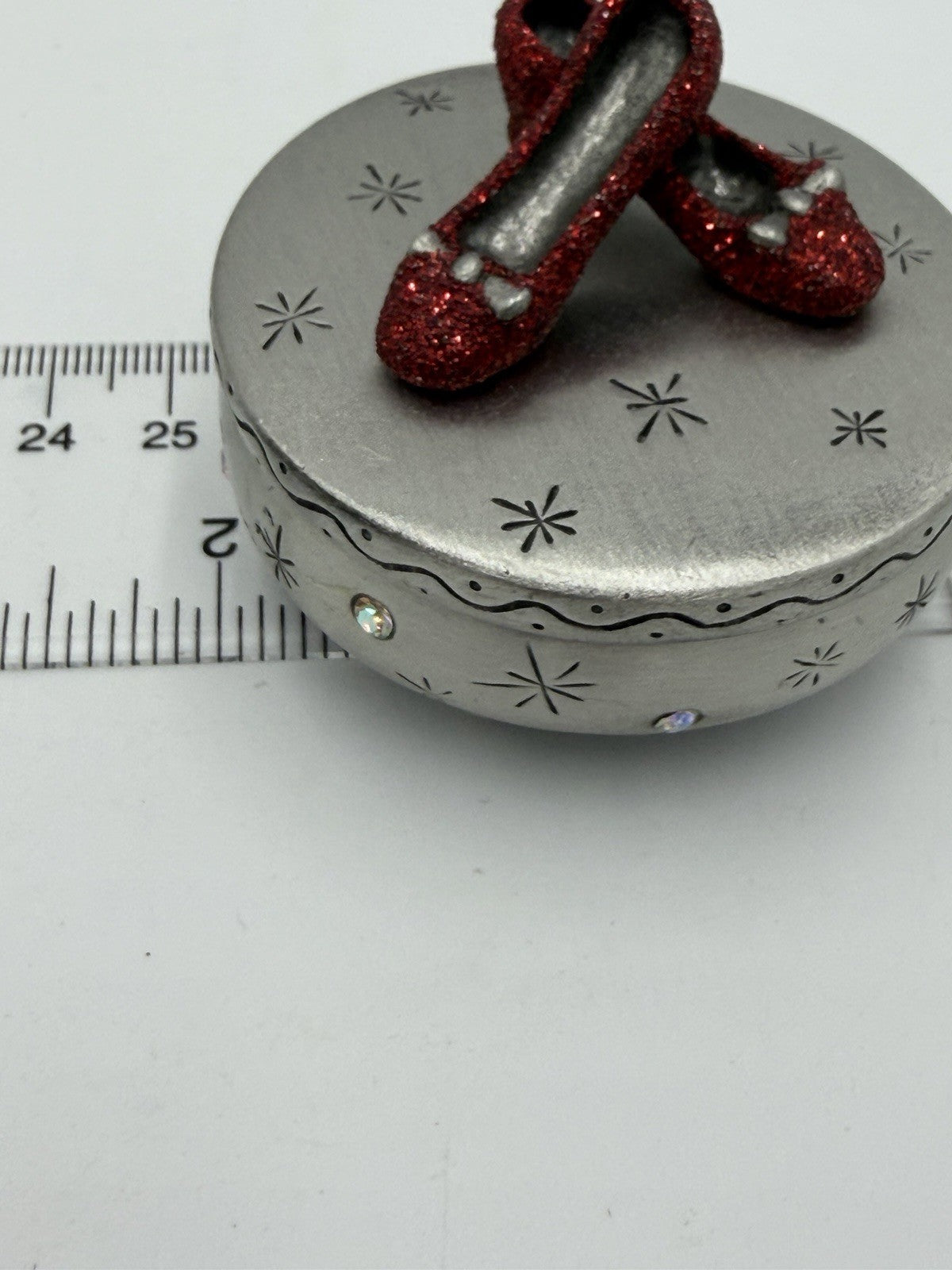 Wizard Of Oz Pewter Dorothy Red Slippers Jewelry Box 1.5”Hx2”W No Place Like Hom