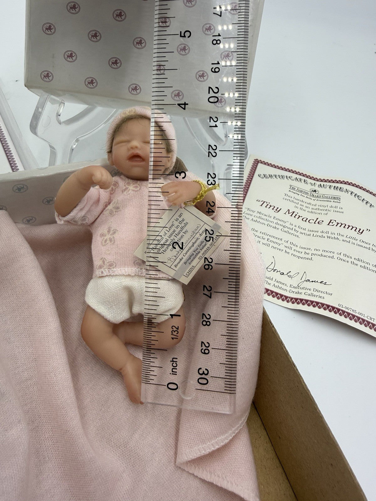 The Ashton Drake Galleries Reborn Miniature Doll Handful Of Love 4” Box /COA