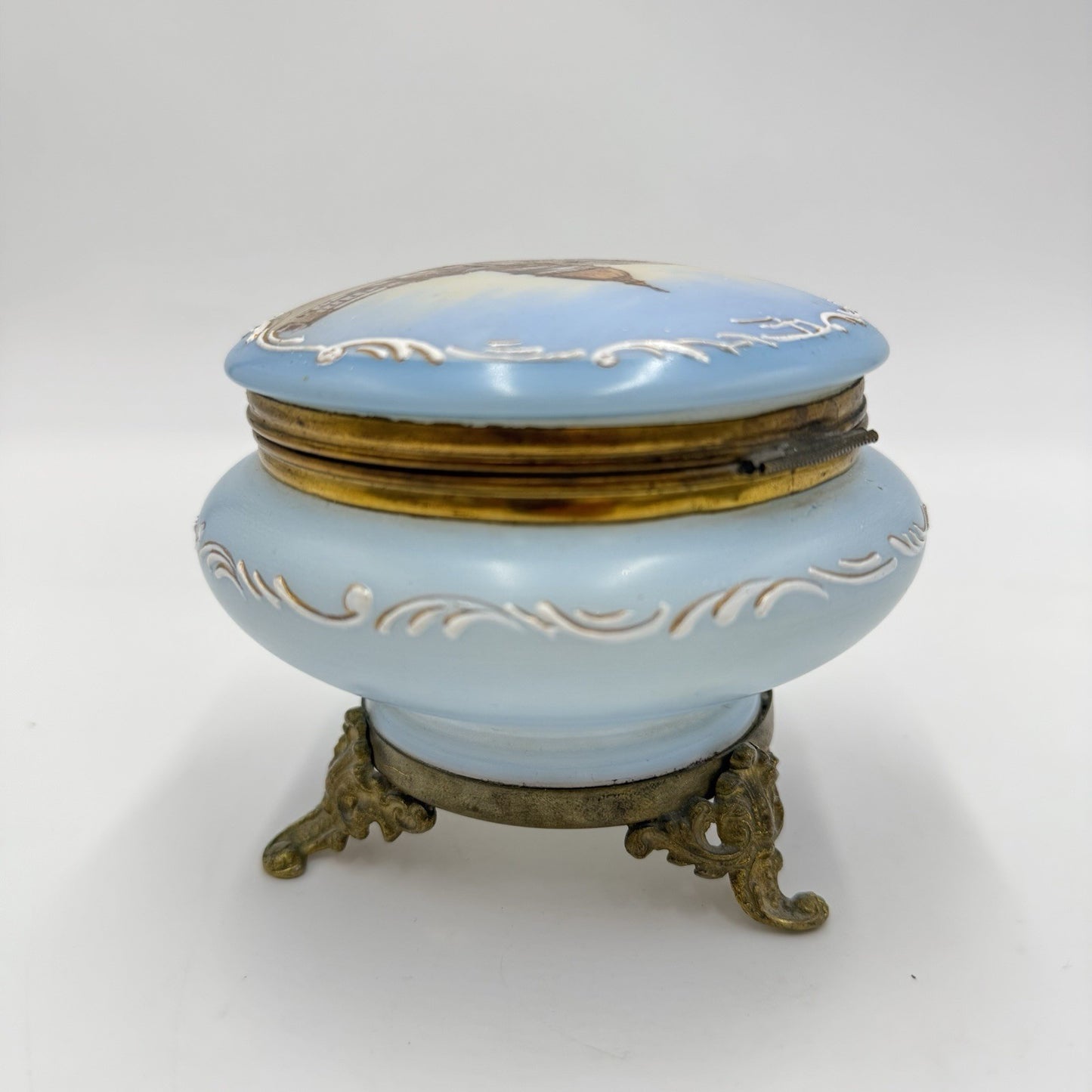 Victorian opaline Capitol Washington painted vanity trinket powder Box Antique