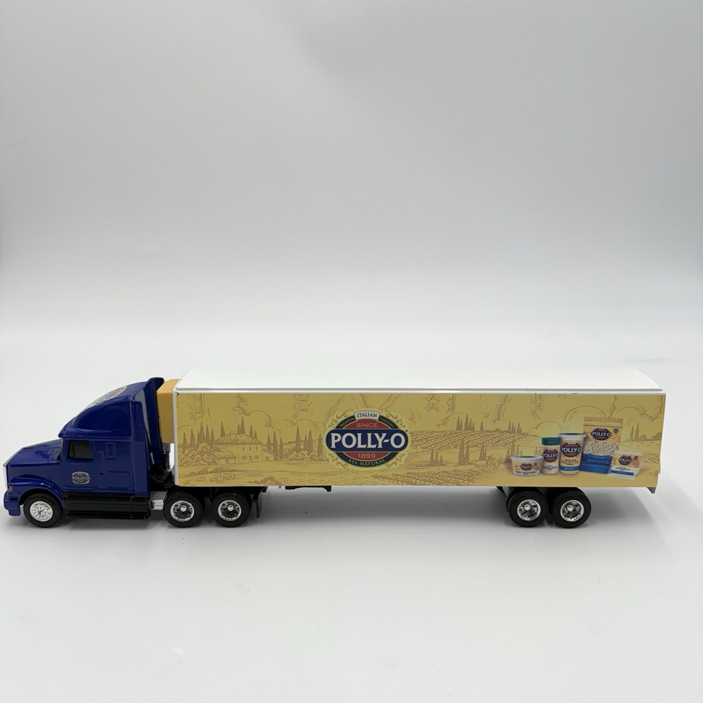 Vintage ERTL 1:64 Scale WHITE GMC Integral Sleeper AERO Polly-O Diecast Truck