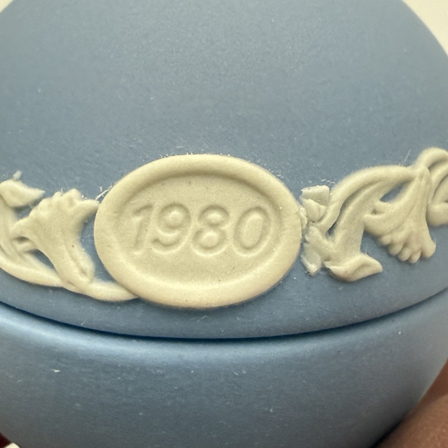 Wedgwood England Easter Egg Owl 1980 Blue Jasperware Original Box/Papers