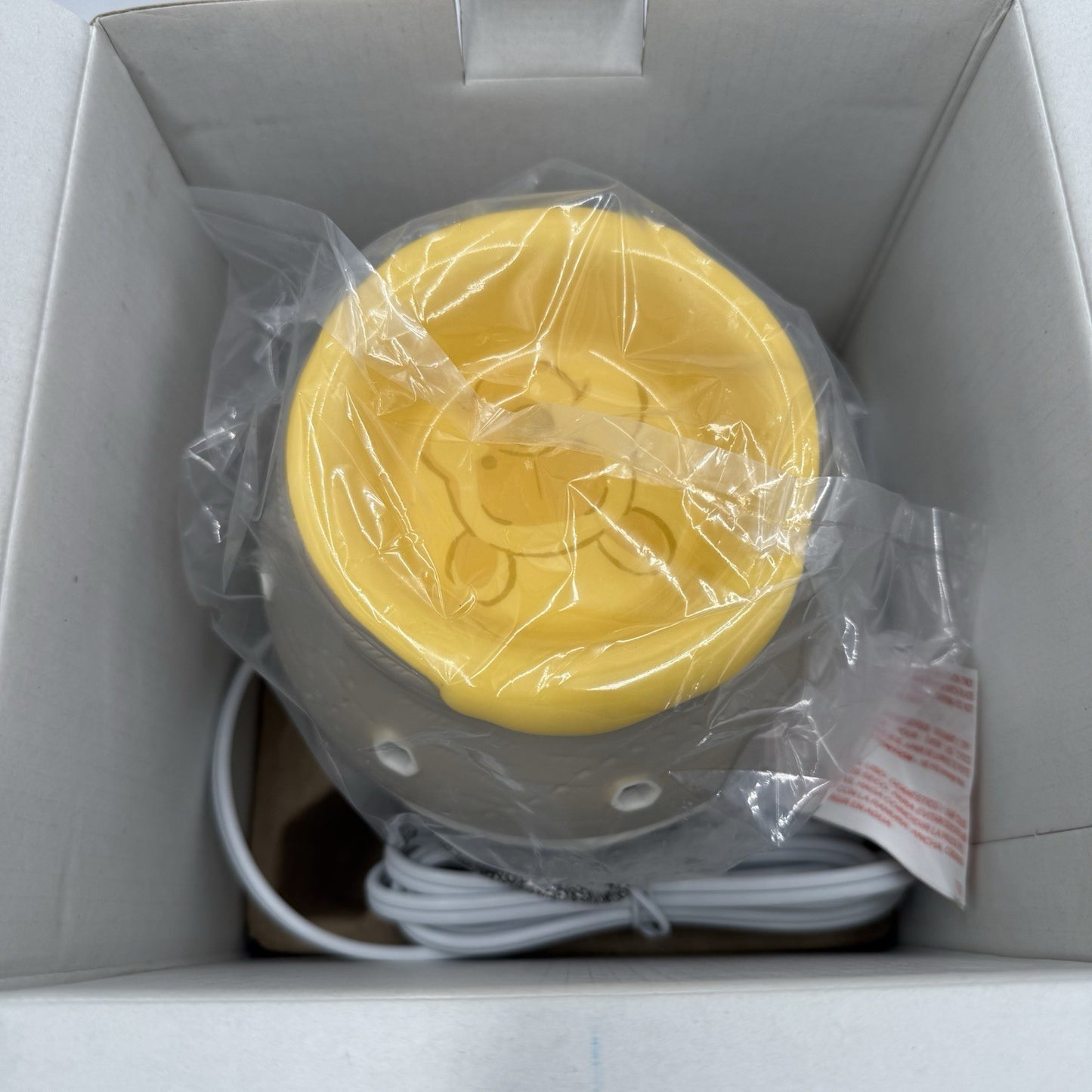 Retired Disney Scentsy Warmer Winnie The Pooh Hunny Pot New in Box