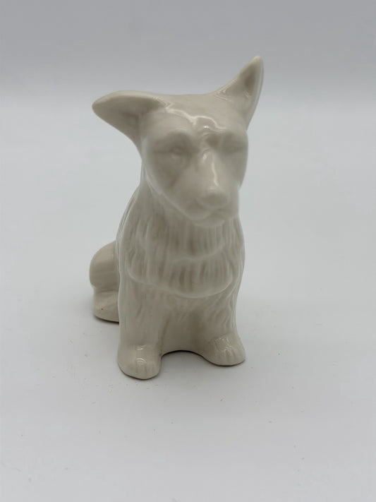 Belleek Ireland Porcelain DOG SCOTTISH TERRIER 3" Brown Mark Figurine