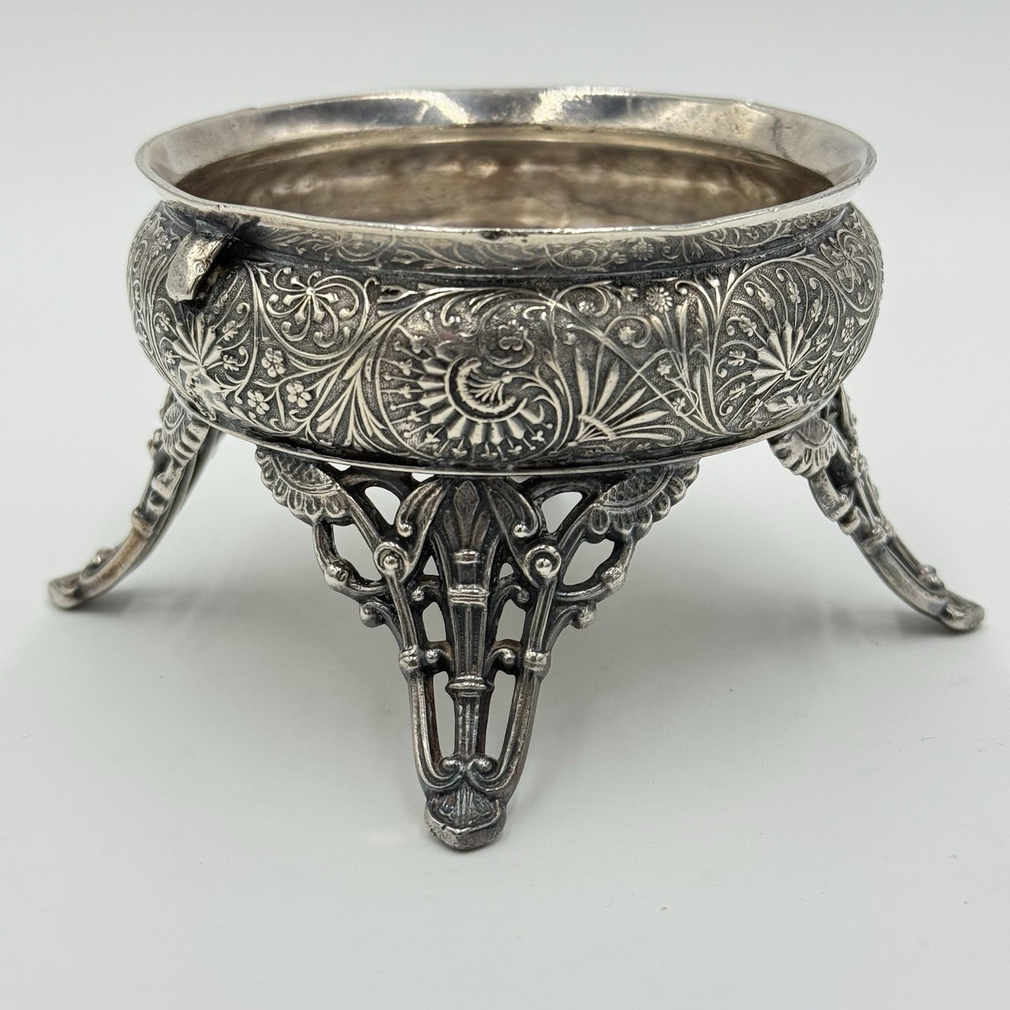 Antique Racine.SP. CO Silver Plate Salt Cellar Ornate Four Legs Rare 2.3”x3.3”
