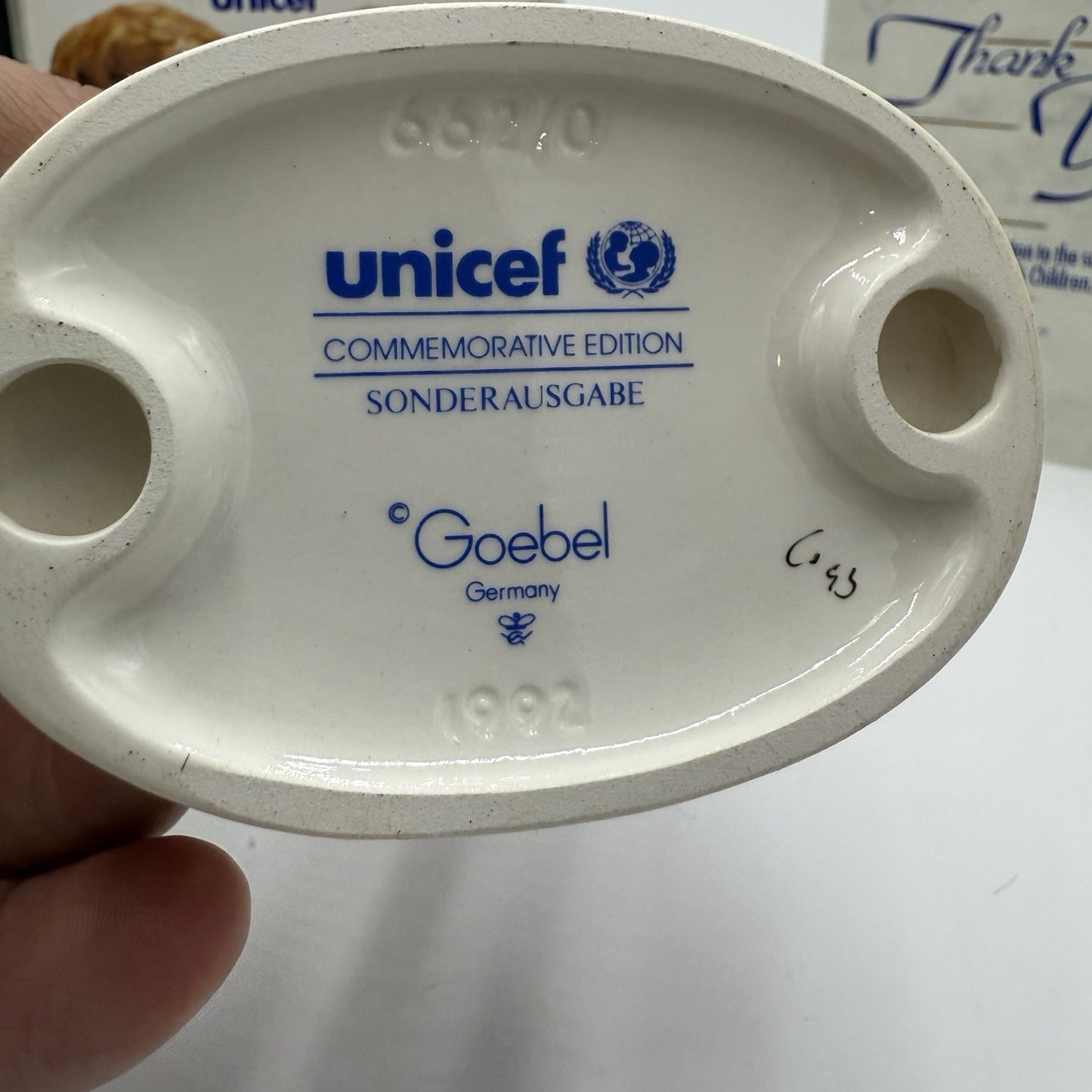 Hummel Goebel FRIENDS TOGETHER Figurine 4” Limited Edition #662/0 UNICEF W/ Box