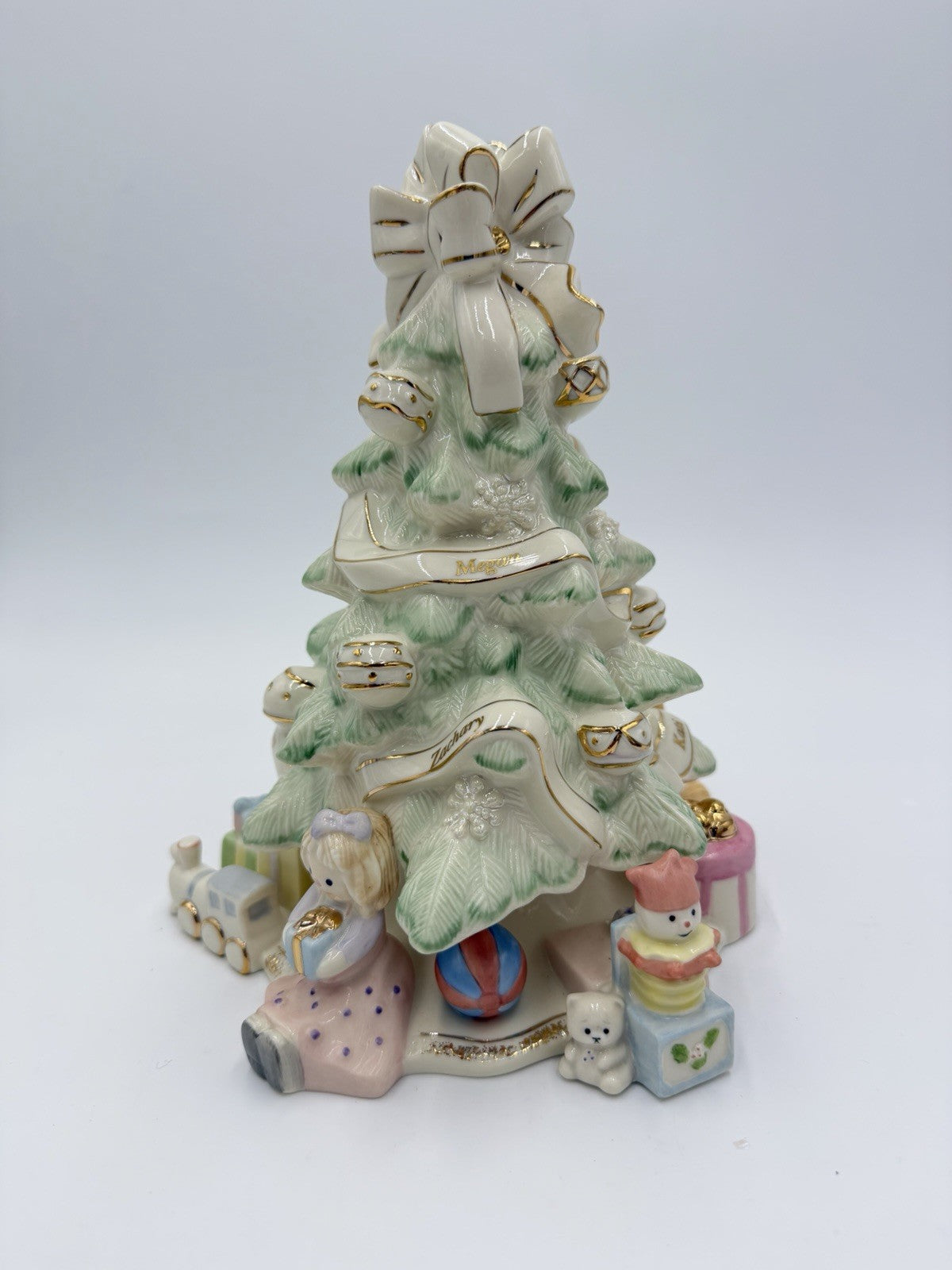 LENOX Porcelain Holiday Traditions Christmas Tree Note Prewritten Names 8.5”H