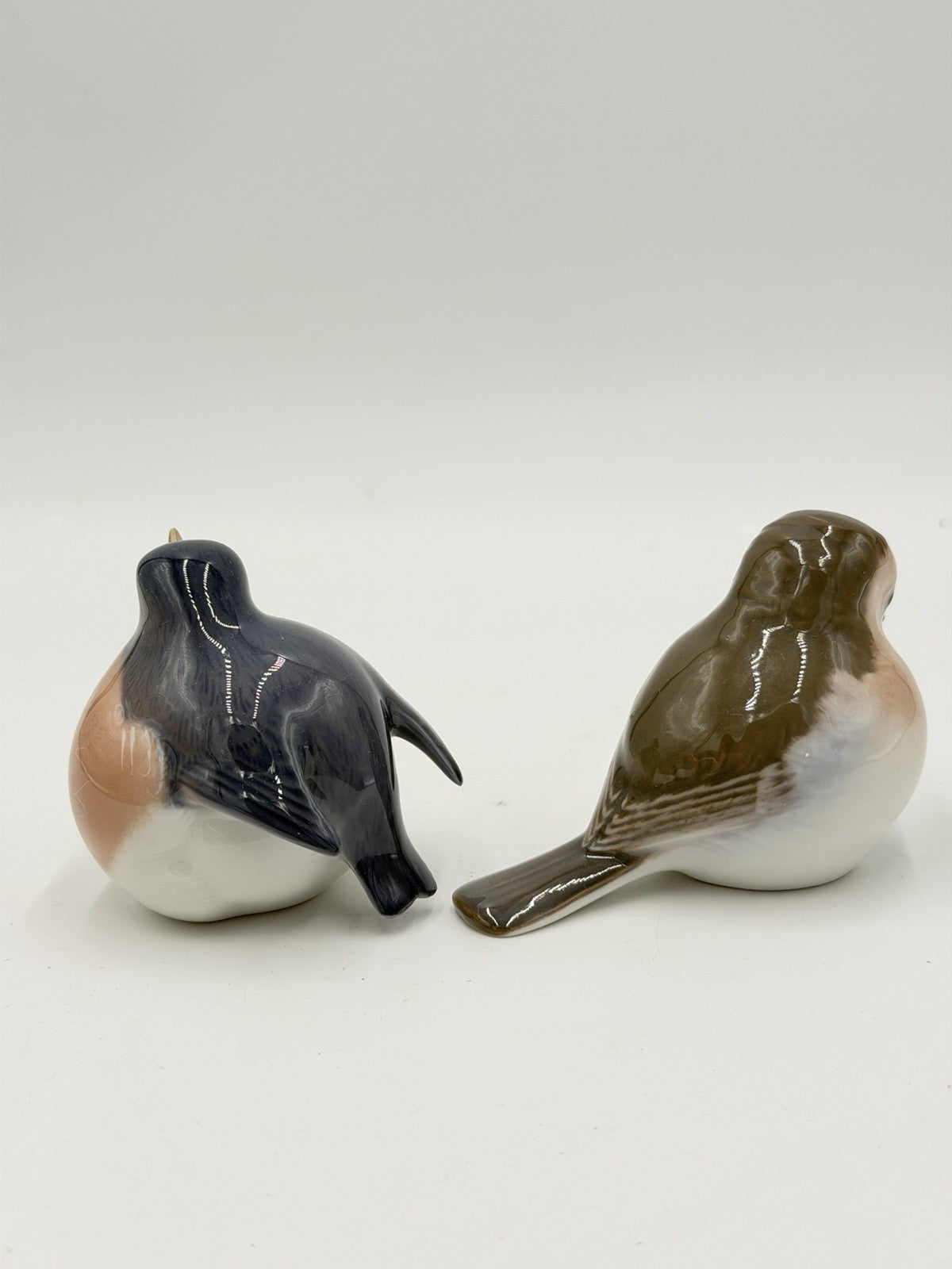 Vtg Royal Copenhagen B&G Porcelain European Robin Bird Glossy Figurines Denmark