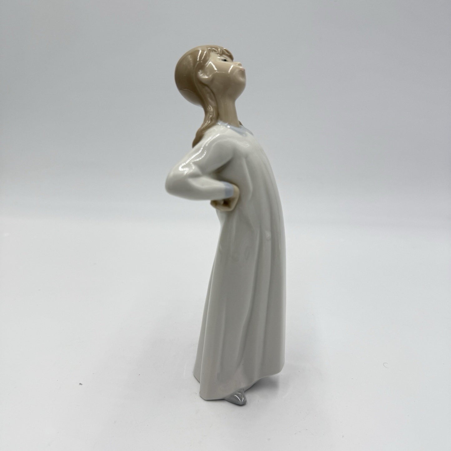 Lladro Spain porcelain Girl Stretching # 4872 Fulgencio Garcia figurine