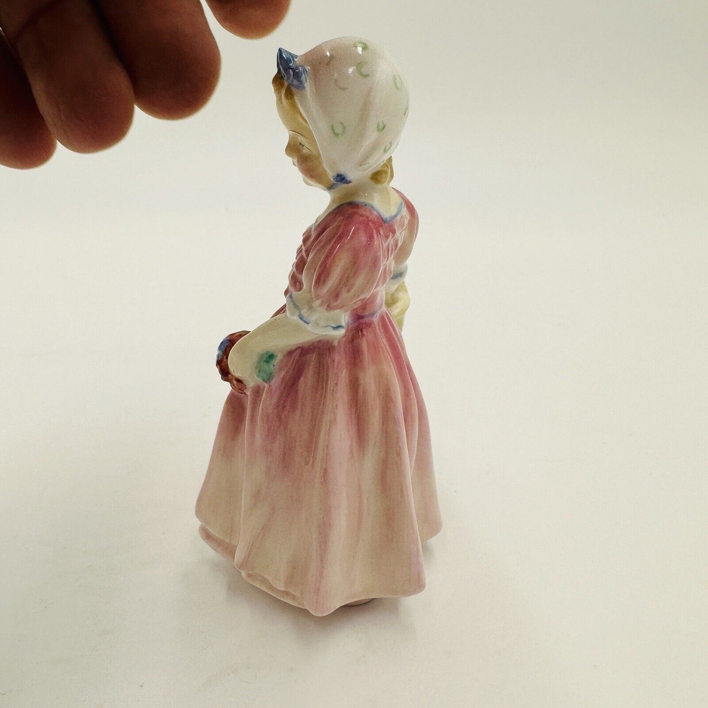 Royal Doulton Figurine Tinkle Bell Pink Girl Basket HN 1677 Porcelain England