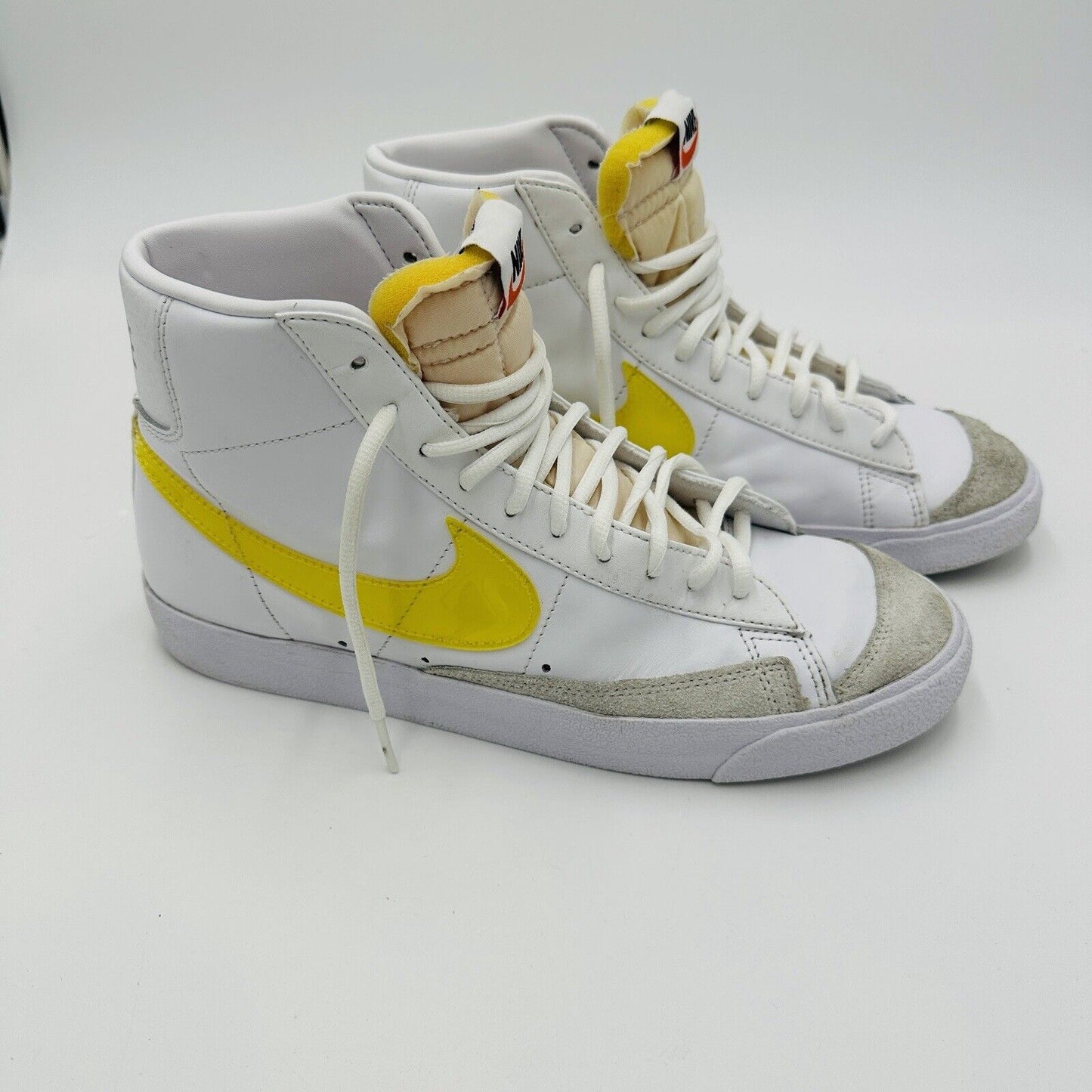 Nike Blazer Women Size 11 77 Mid Vintage Opti Yellow White Sneaker DJ3050-101