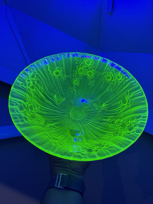 Tiffin Art Glass Vaseline Uranium Satin Roses Bowl 1920 MCM Round Green See Pics