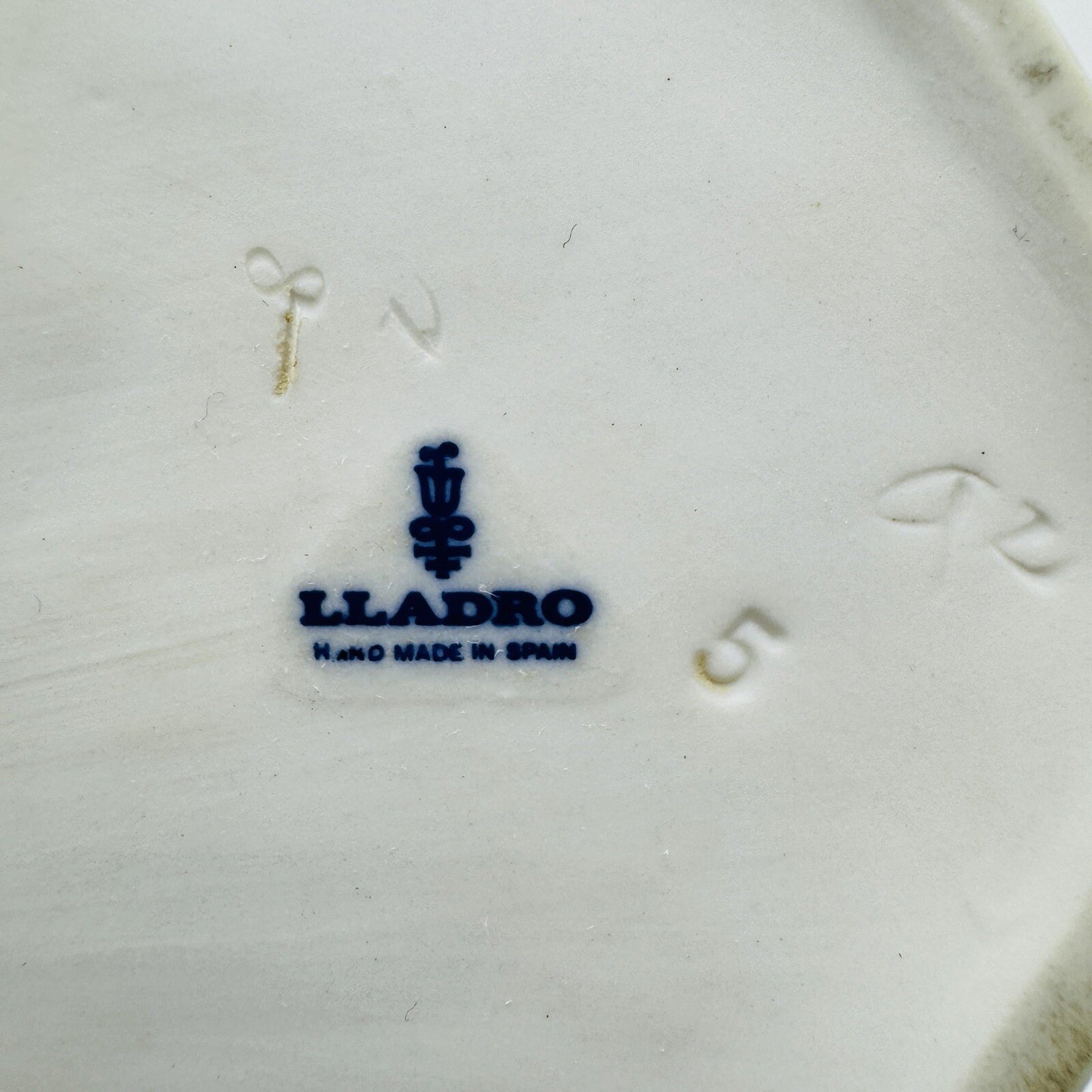 Lladro Shepherdess Girl & Ducks/Geese Basket Porcelain Figurine Spain 9in