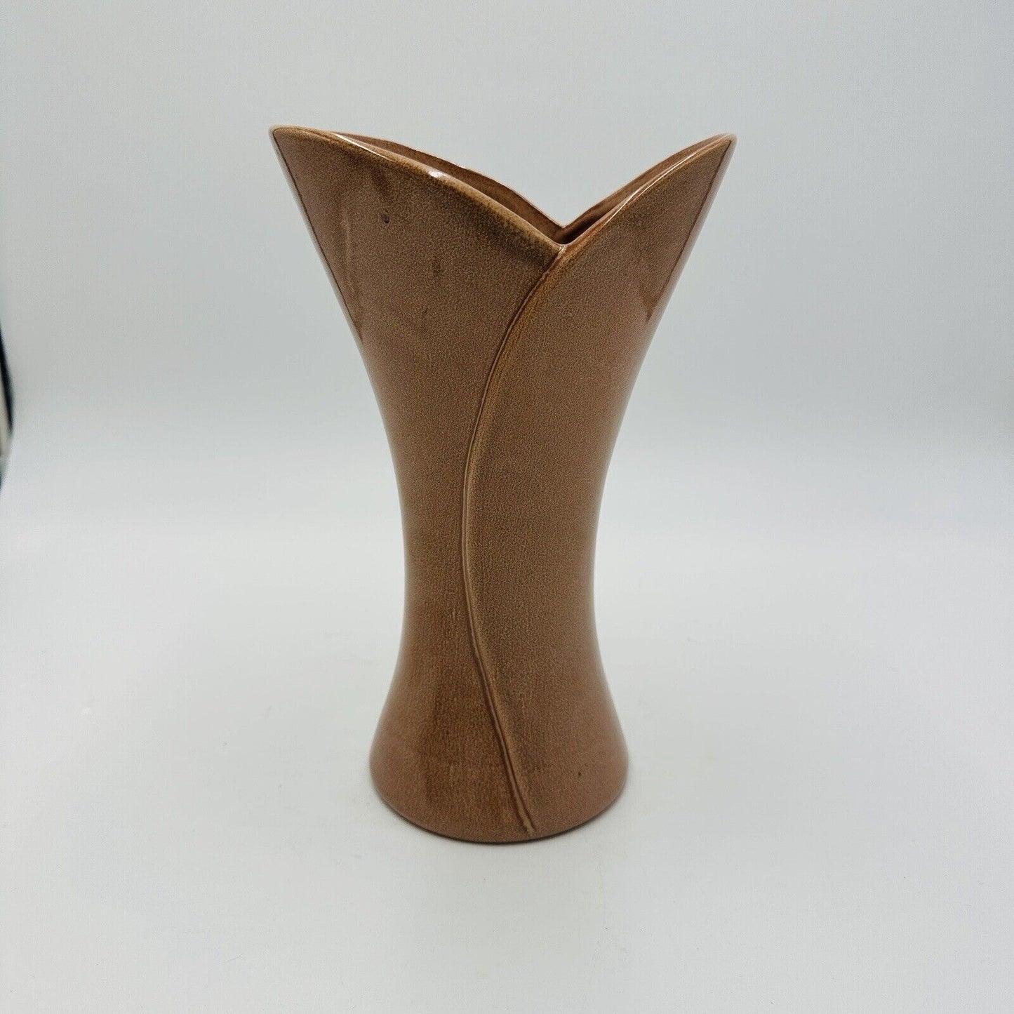 Red Wing Vase Pottery Tan Brown 10 1/2" USA 1625 Large Decor Vintage MCM
