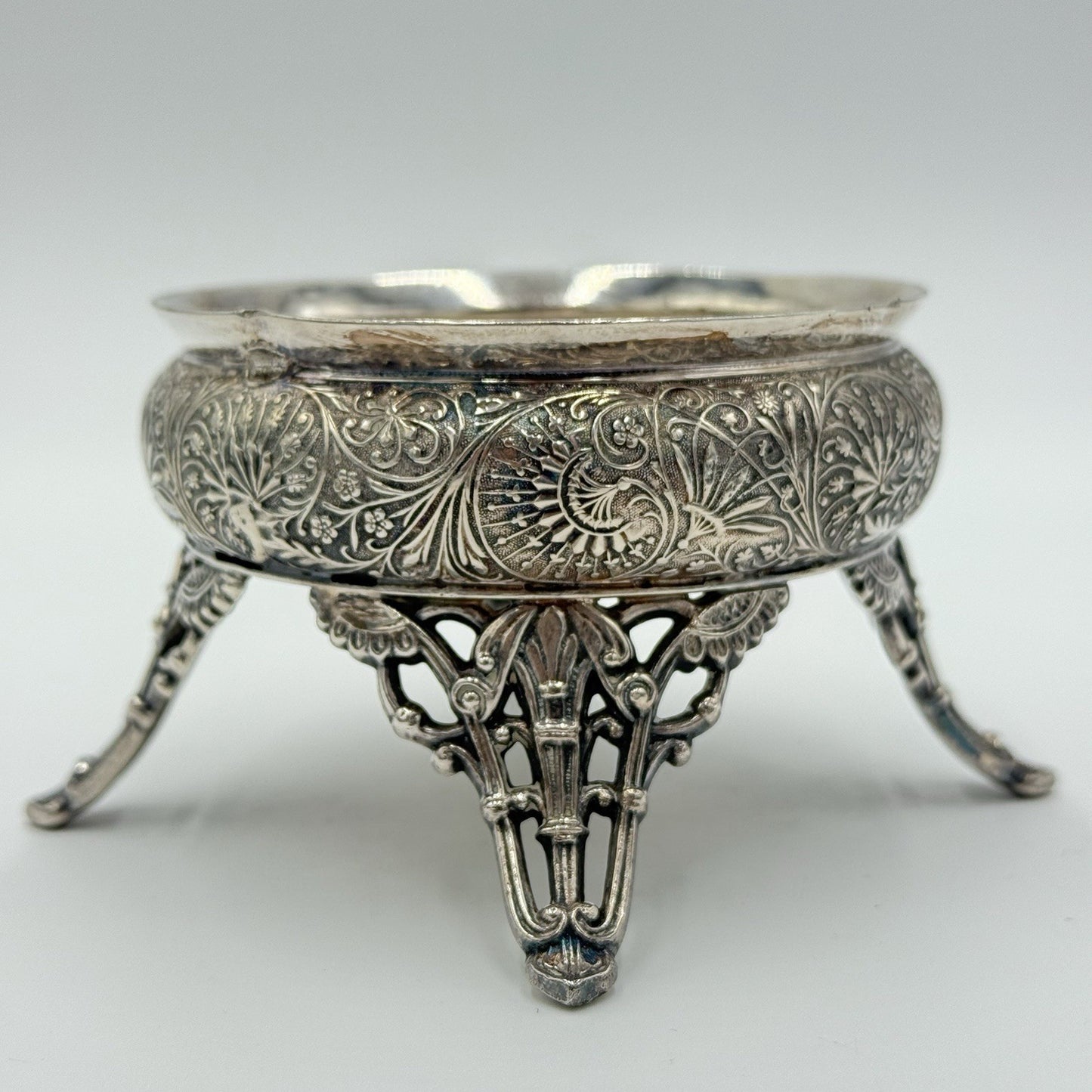 Antique Racine.SP. CO Silver Plate Salt Cellar Ornate Four Legs Rare 2.3”x3.3”