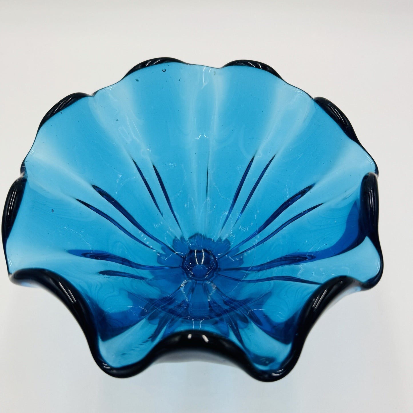 MCM L E Smith Glass Pedestal Peacock Blue Bowl With Ruffled Rim Rippled Sides 7"