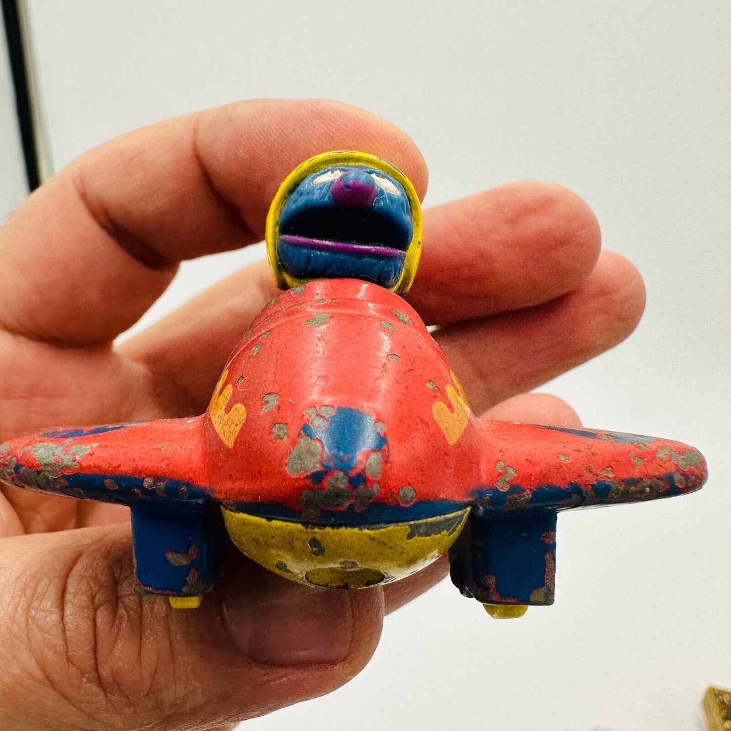 Muppets Diecast Grover Metal Airplane 2.5in Vintage Sesame Street Toy Worn 1986