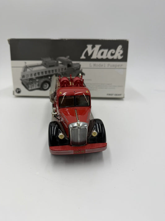 First Gear Mack L Model Pumper CFD Engine Co 50 1:34 Diecast Fire Truck w/Box