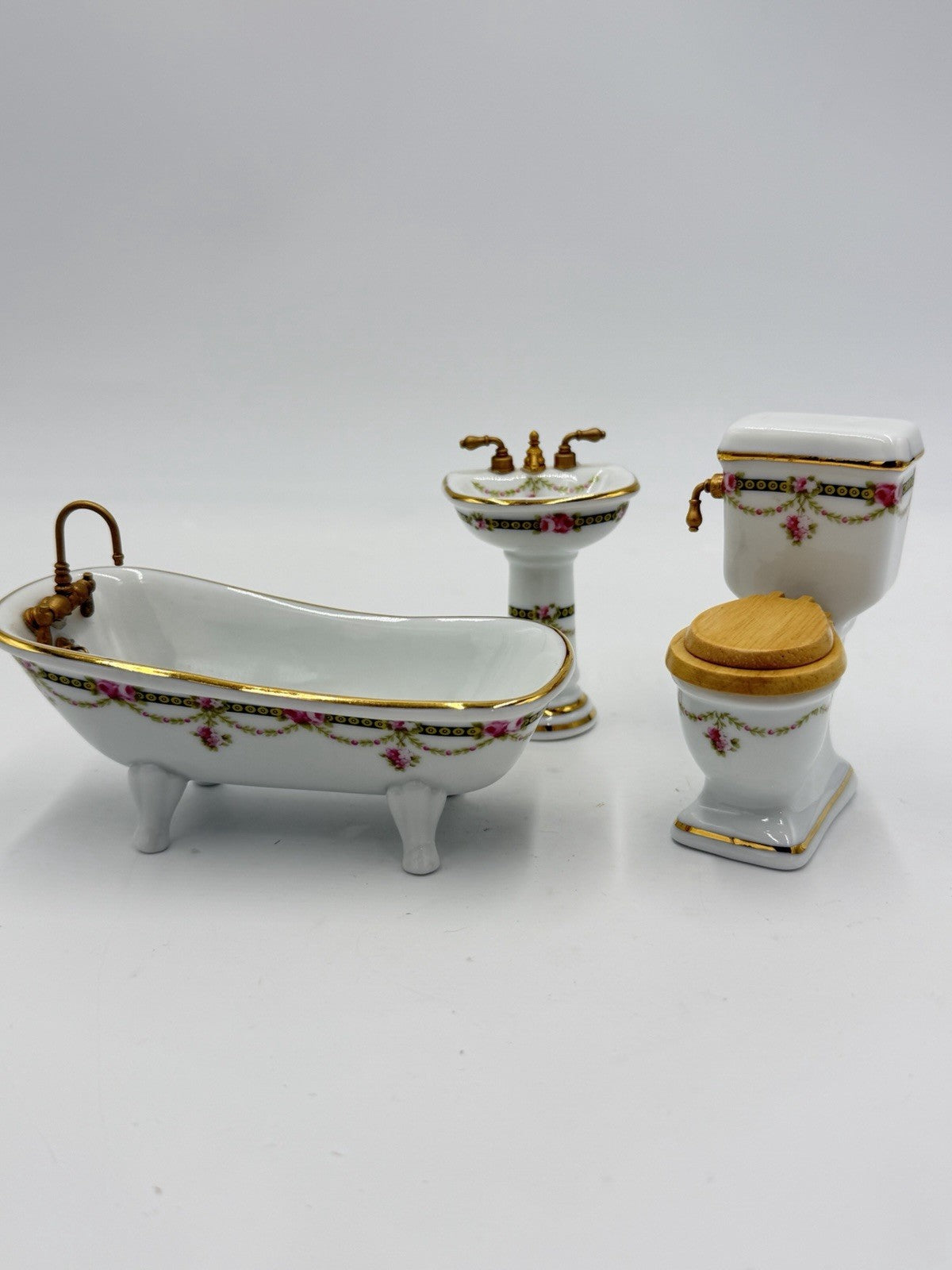 Reutter Germany Porcelain Floral Victorian Bathroom Set Dollhouse Miniature 1:12