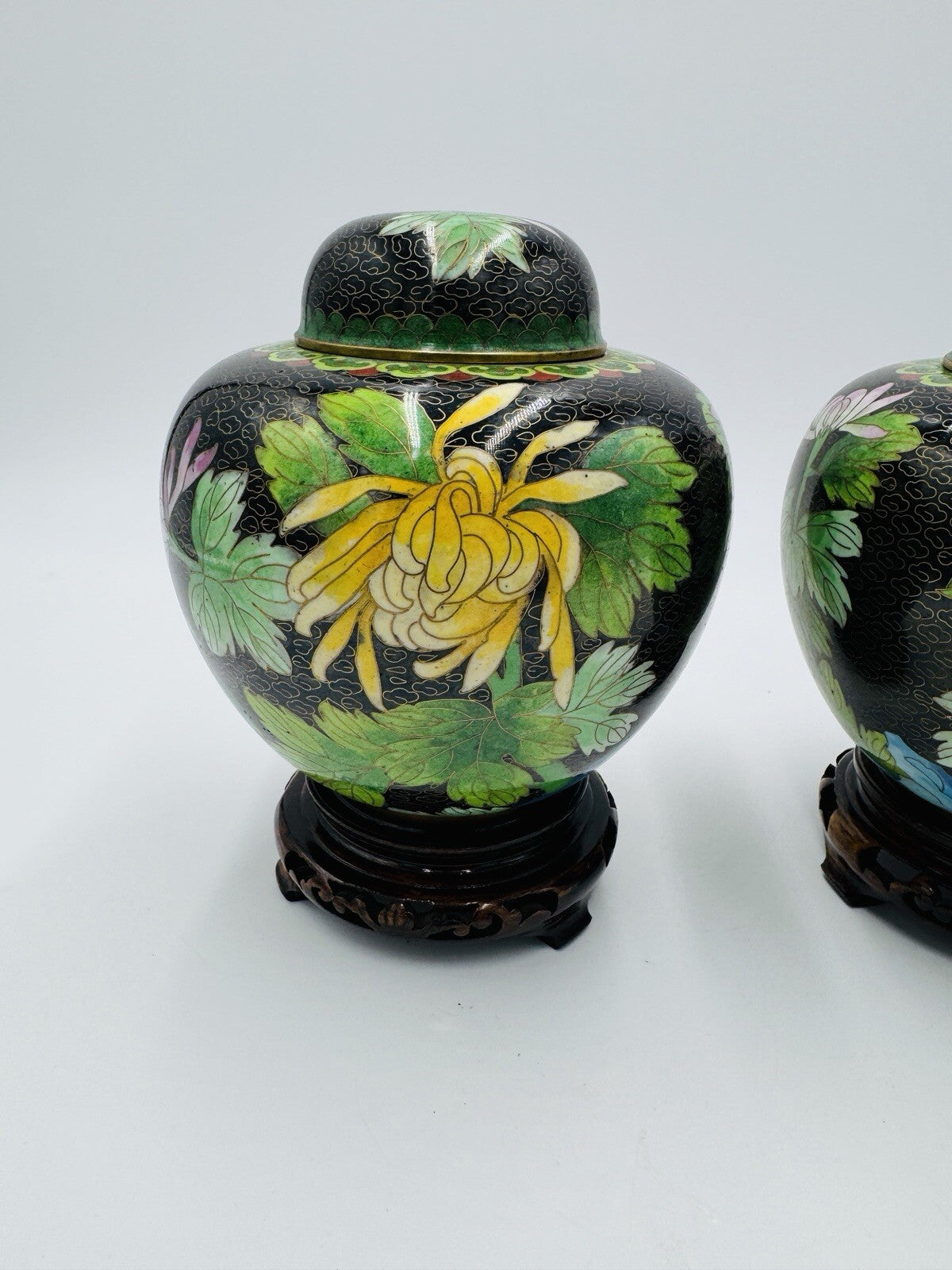 Vintage Cloisonne Brass Enameled Ginger Jar Floral Butterfly Inlay Design 7in